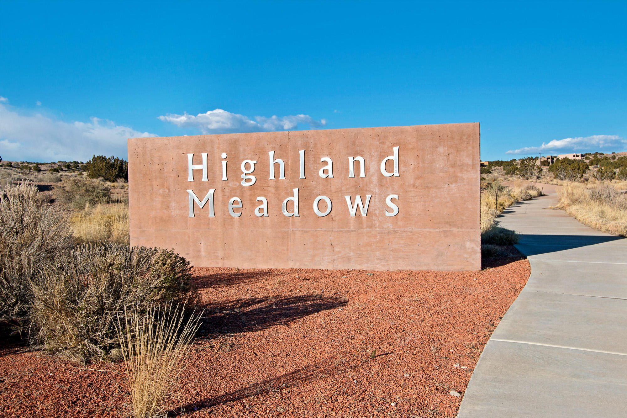 Photo 4 — 1708 Highland Meadows Place NE