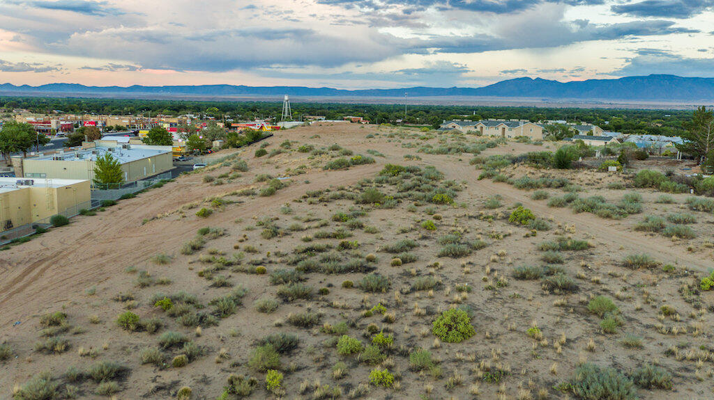 Photo 4 —  Main/Grant