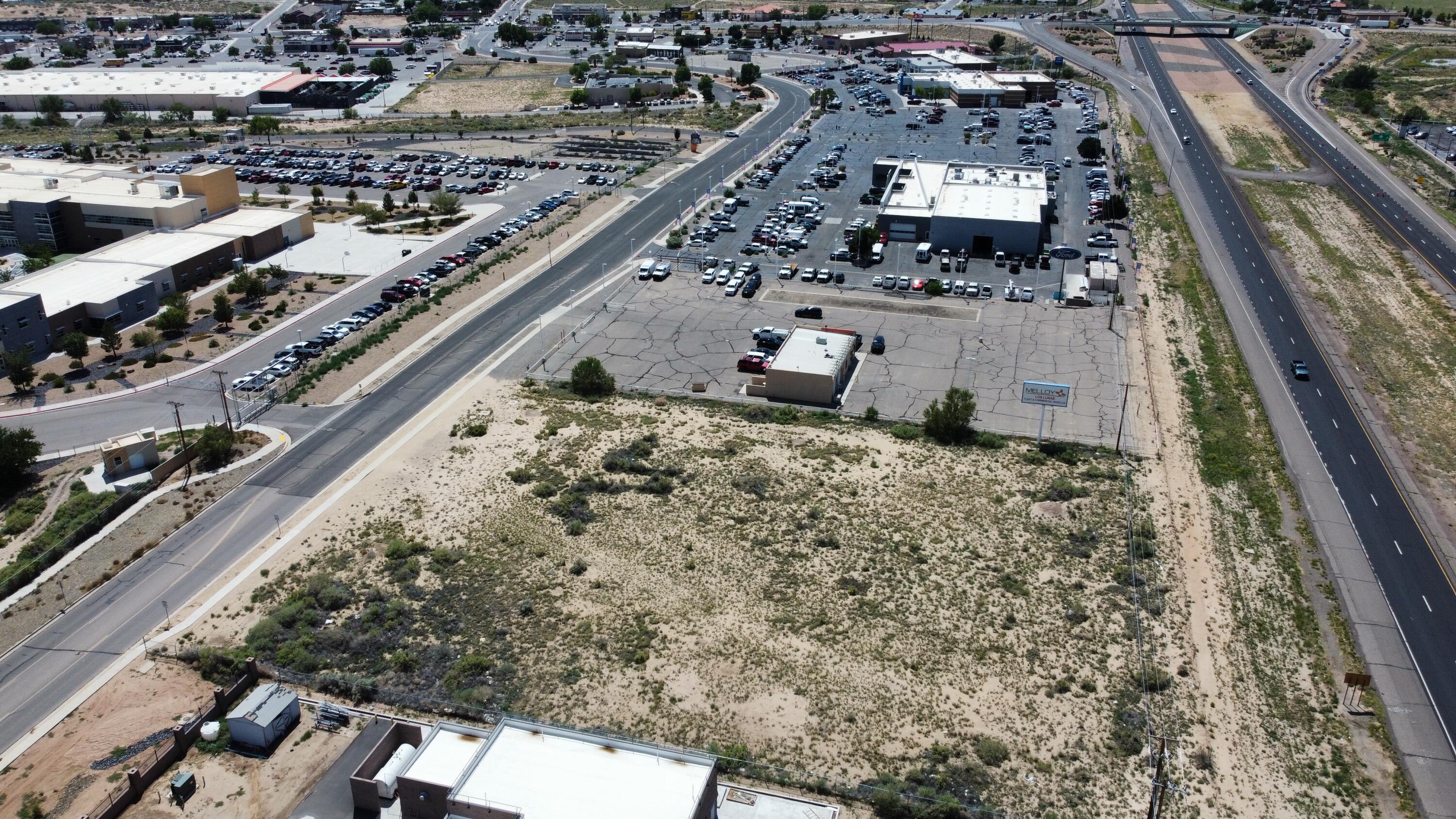 Photo 11 — 503 Emilio Lopez Road