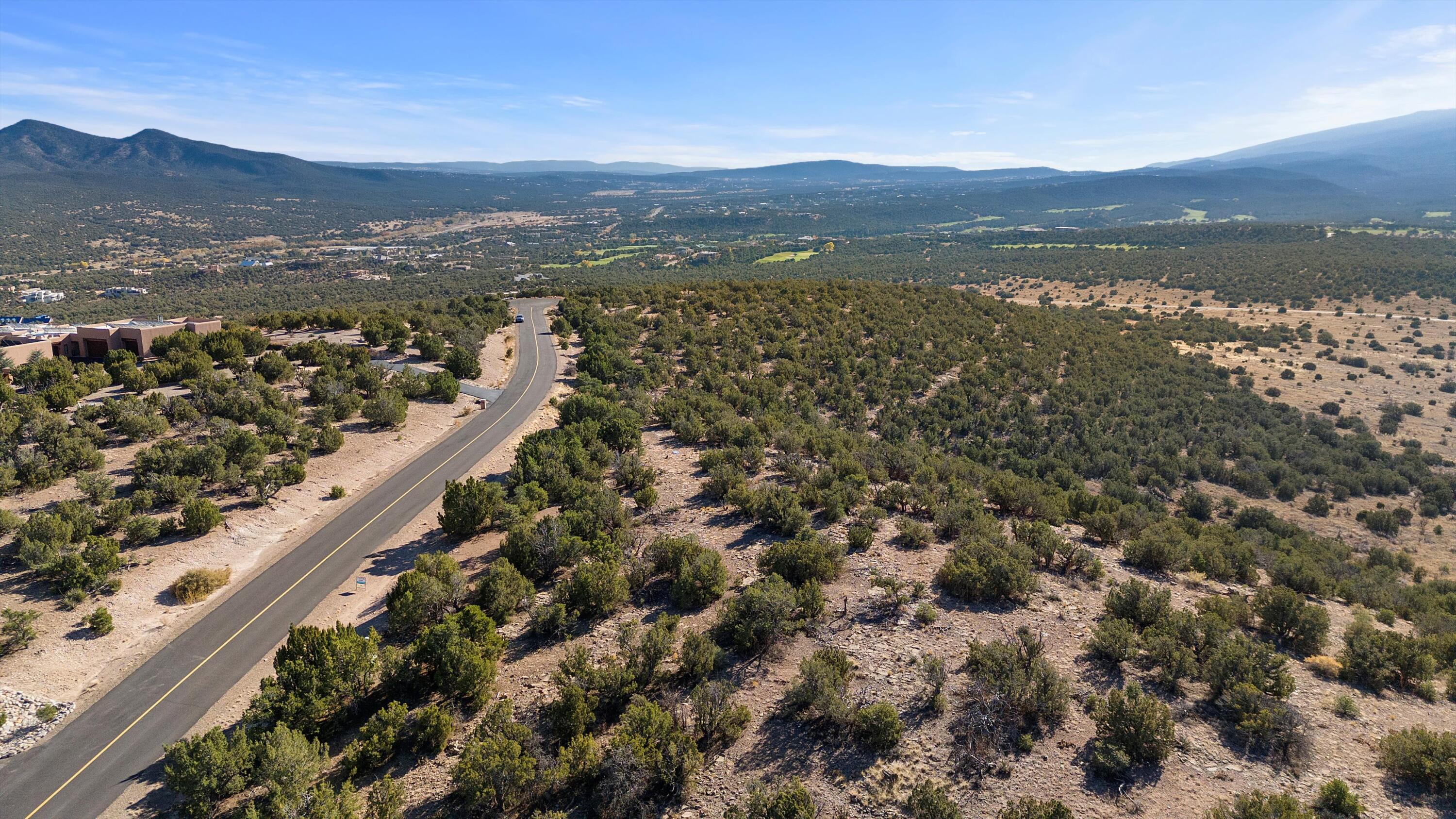 Photo 4 — 28 La Cantera