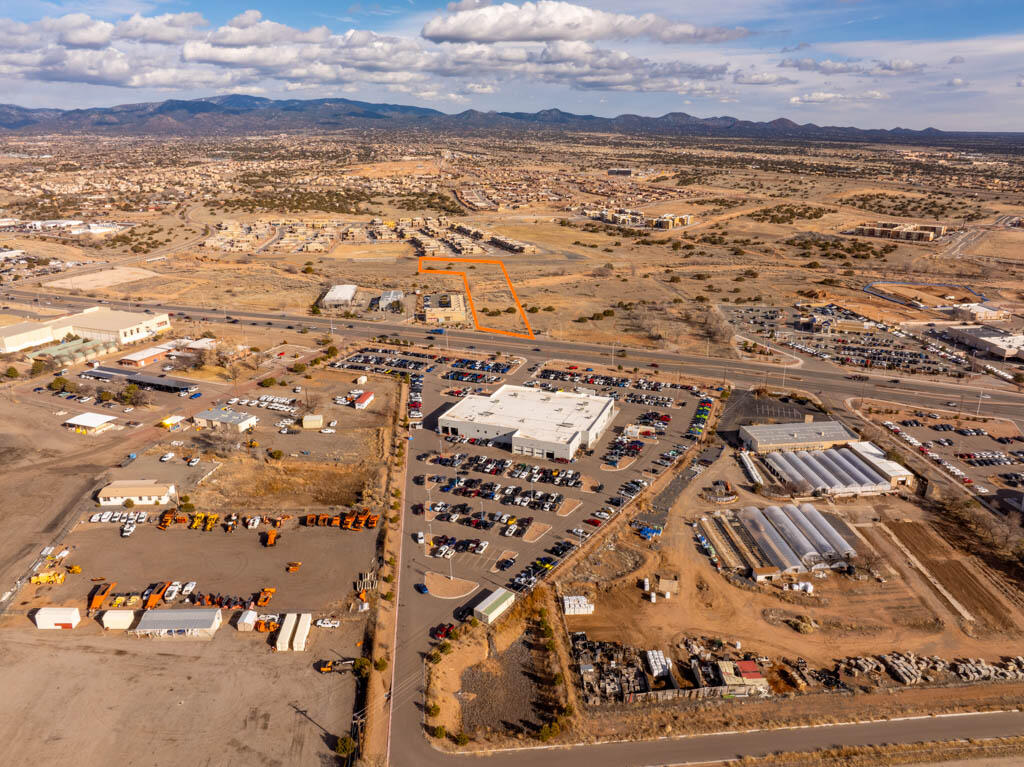 Photo 18 — 6680 Cerrillos Road
