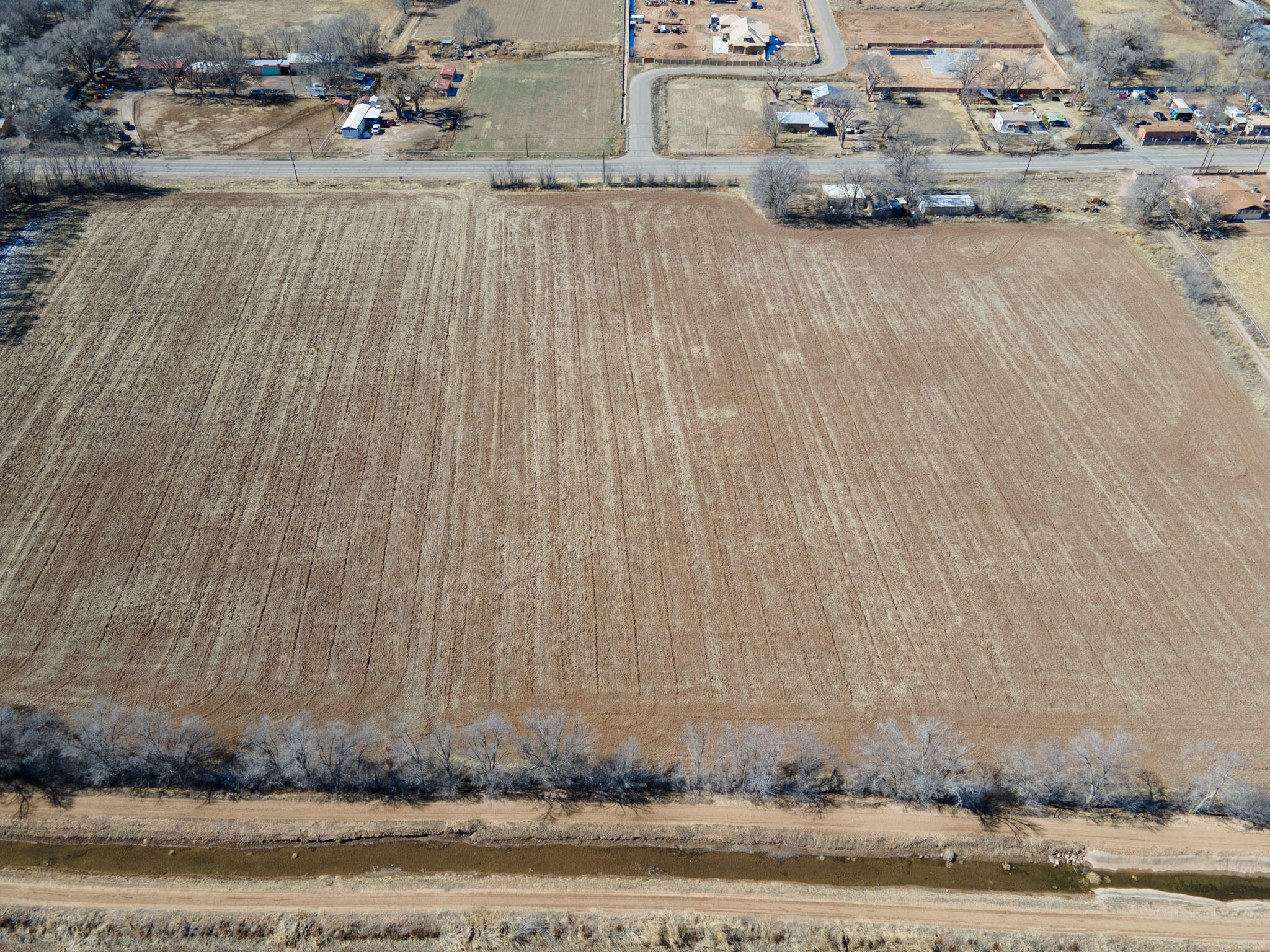 Photo 19 — 6830 Isleta Boulevard SW