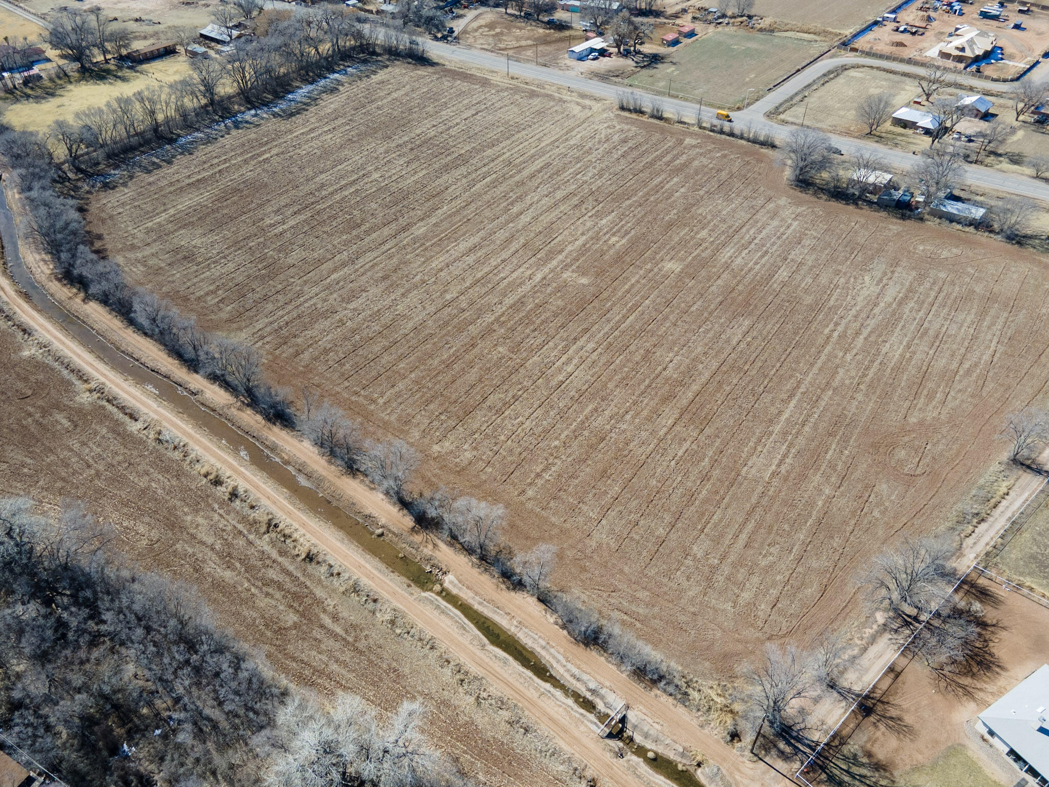 Photo 18 — 6830 Isleta Boulevard SW