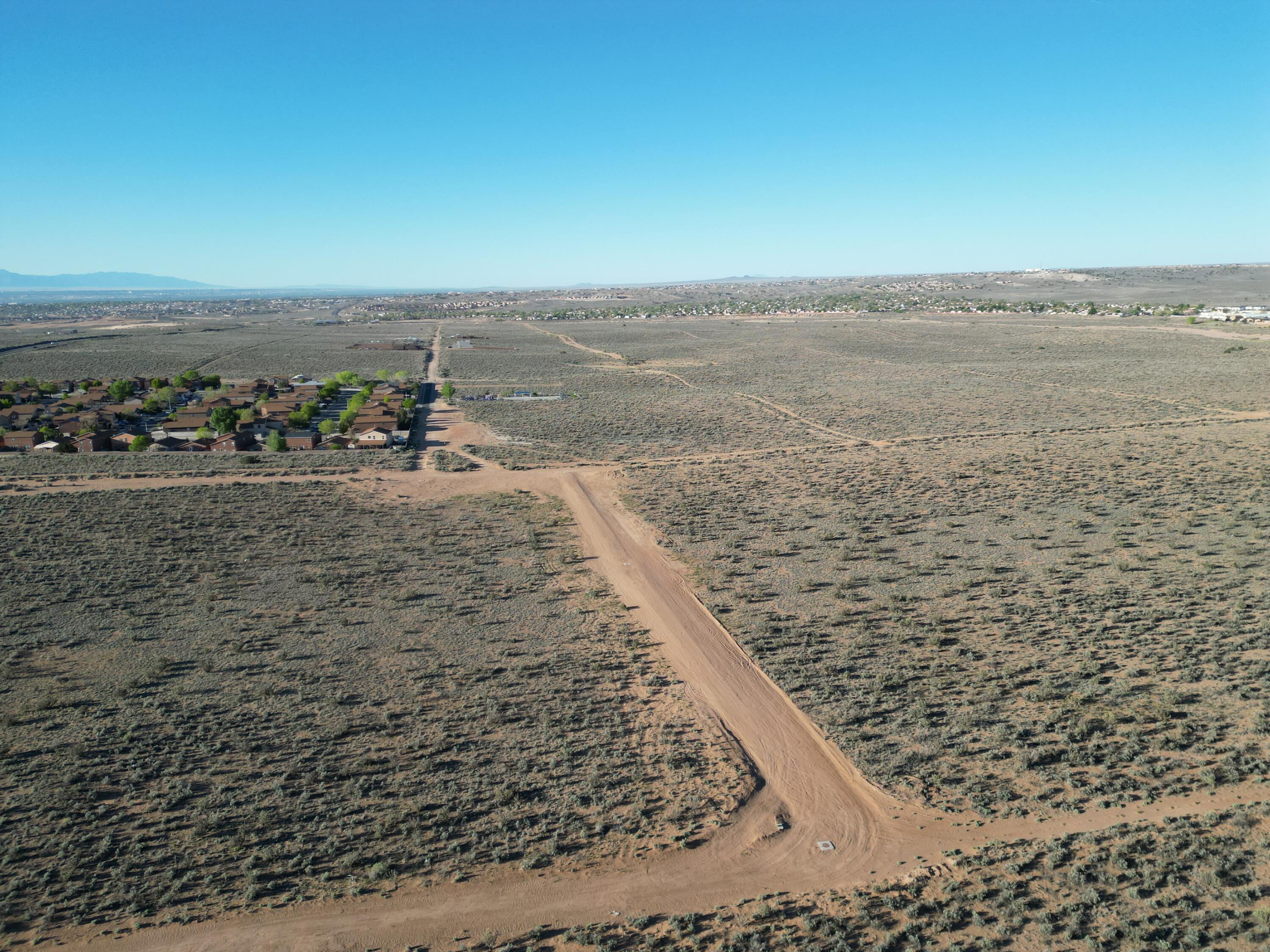 Photo 6 — 3004-3005 Moquino Court NE
