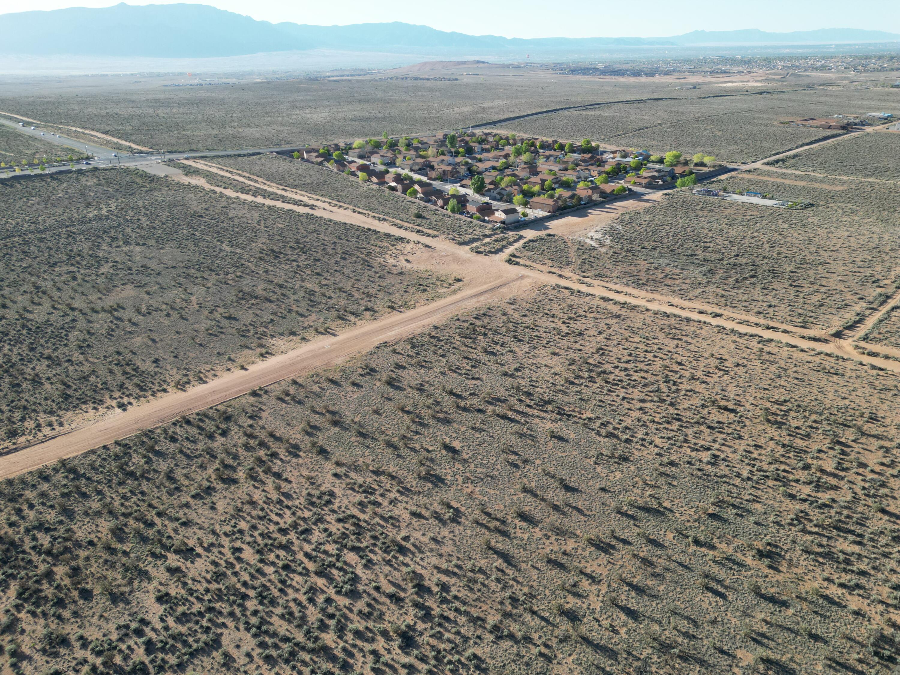 Photo 3 — 3004-3005 Moquino Court NE