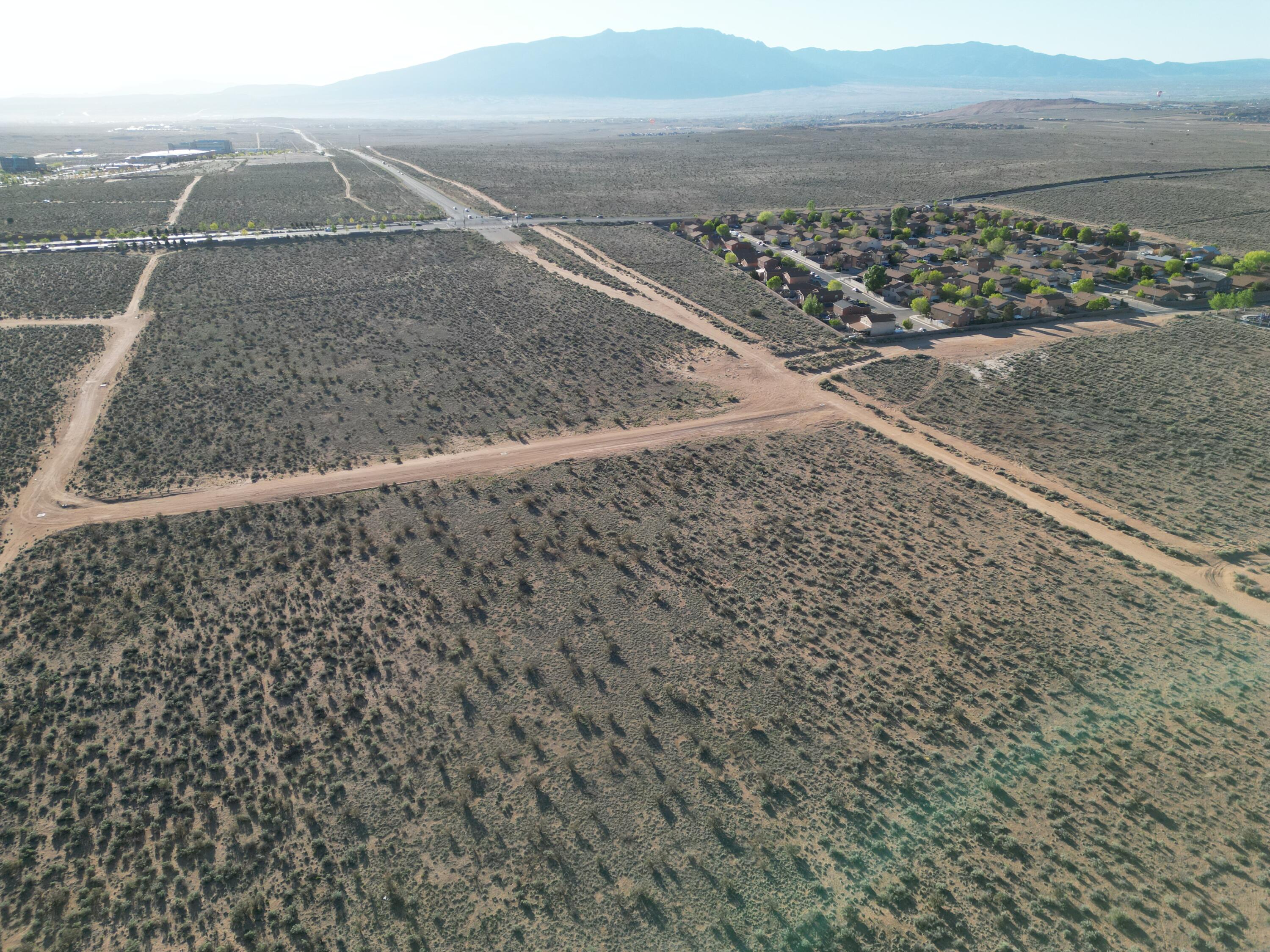 Photo 2 — 3004-3005 Moquino Court NE