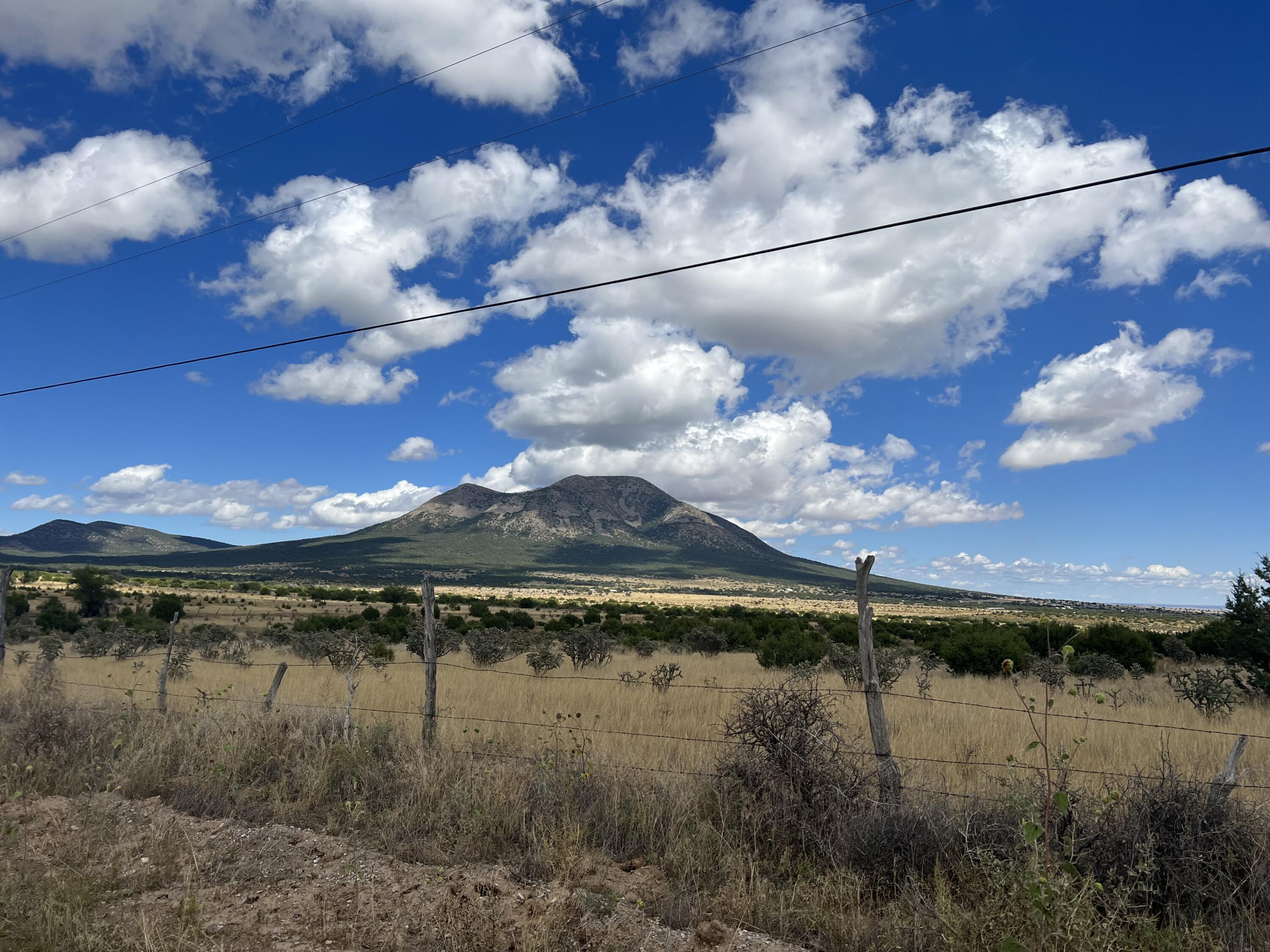 36 Entranosa Lane, Edgewood, NM 87015