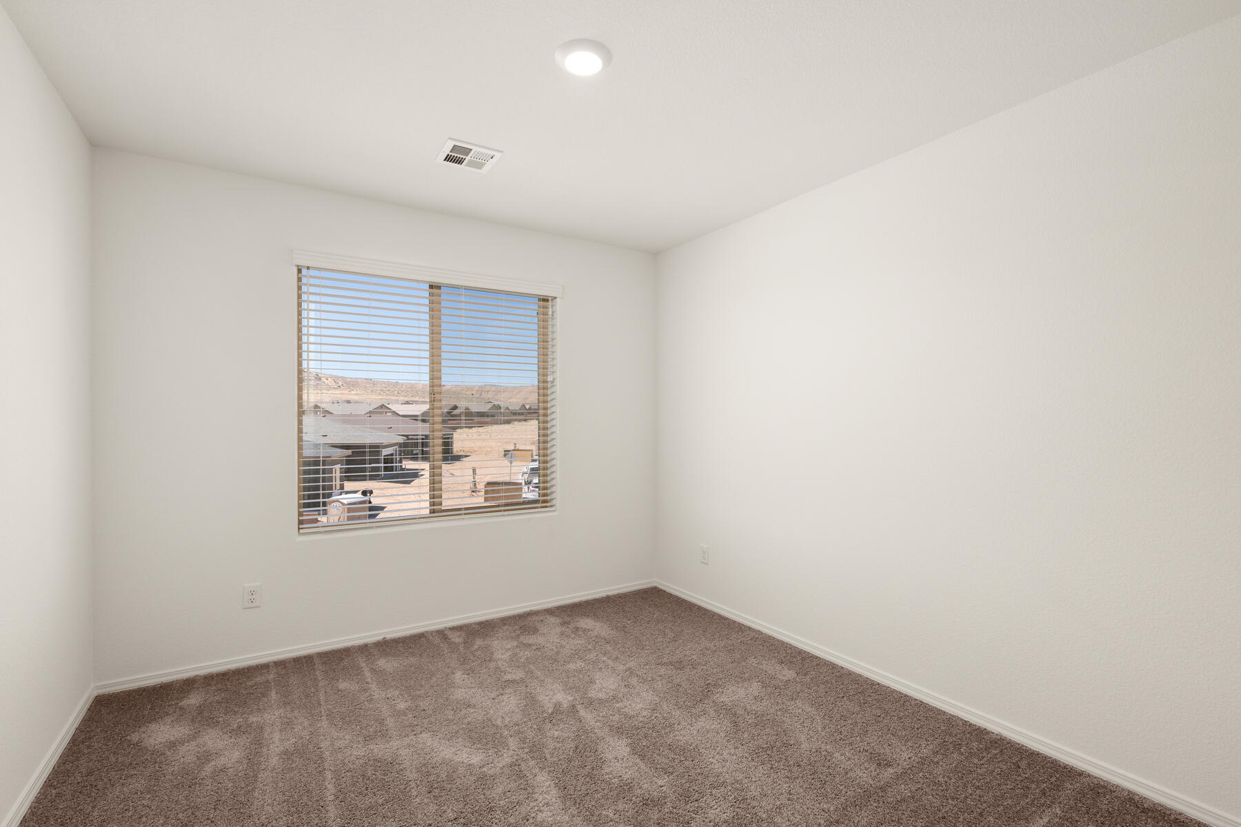 Photo 6 — 5129 Findley Street SW