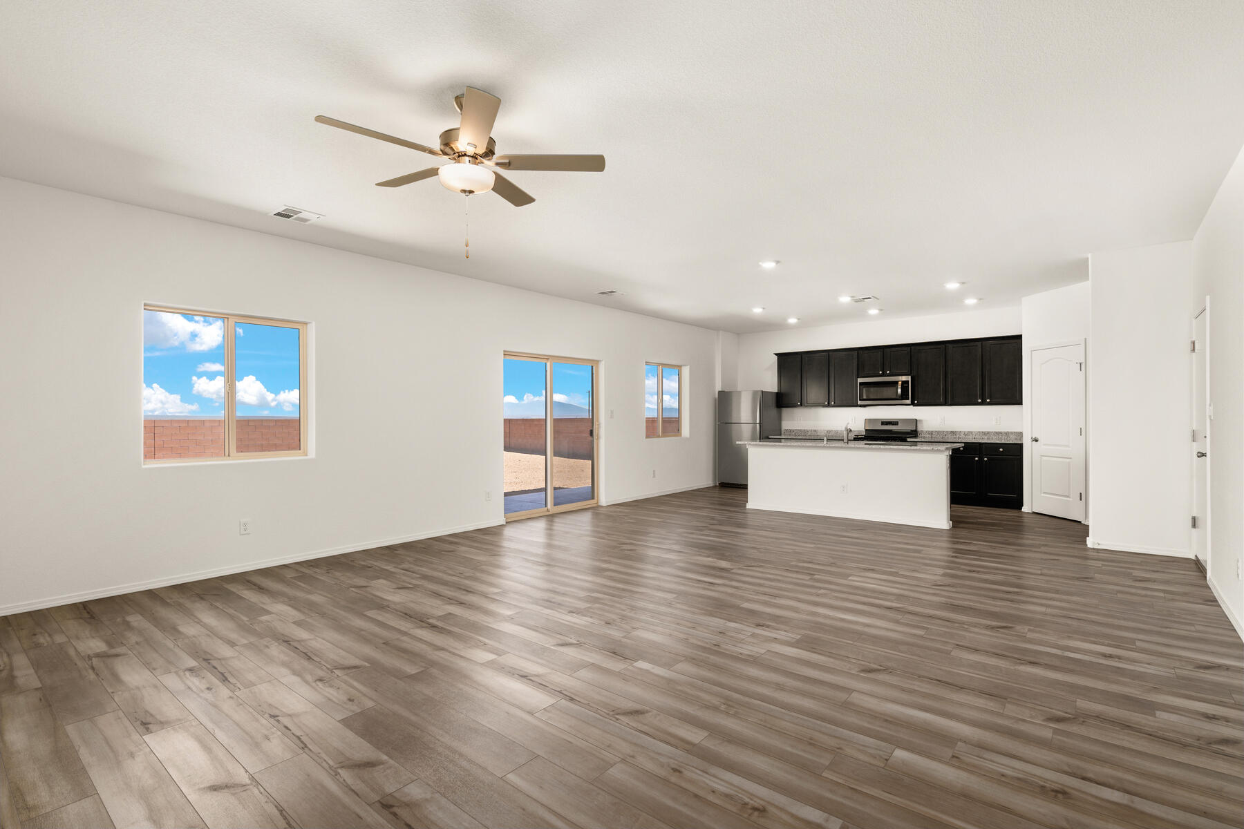 Photo 8 — 5129 Findley Street SW