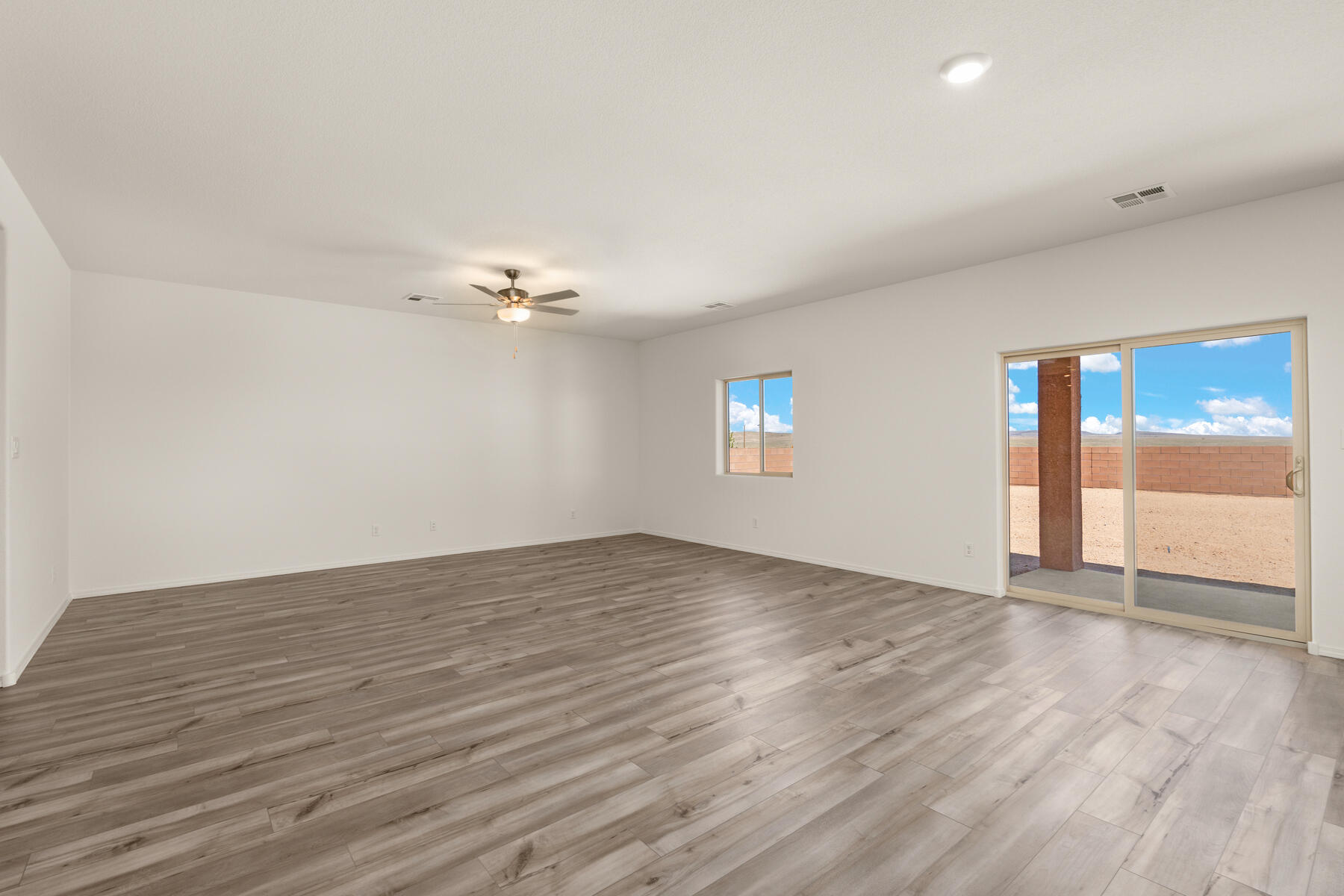 Photo 9 — 5129 Findley Street SW