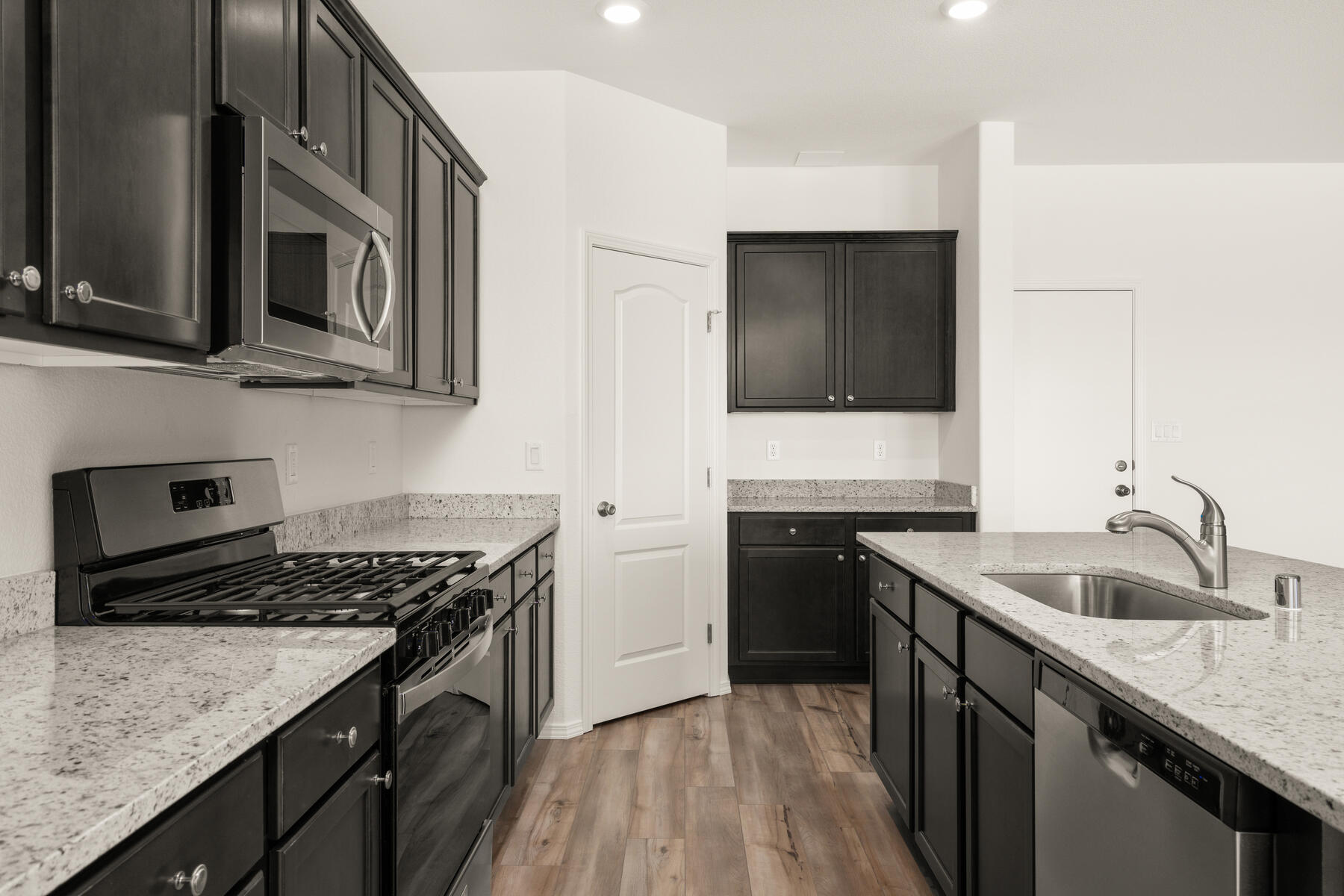 Photo 13 — 5129 Findley Street SW