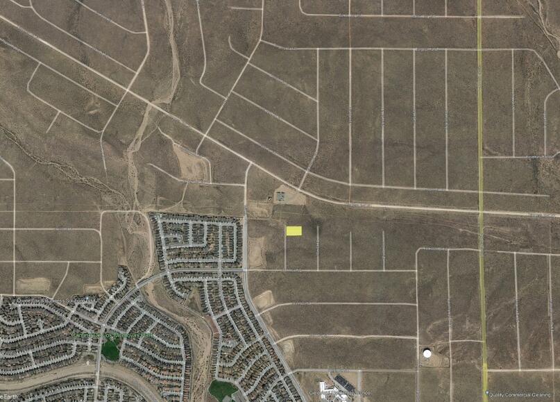 Photo 8 —  VALMONT (U21 B26 L8,9) Court NE
