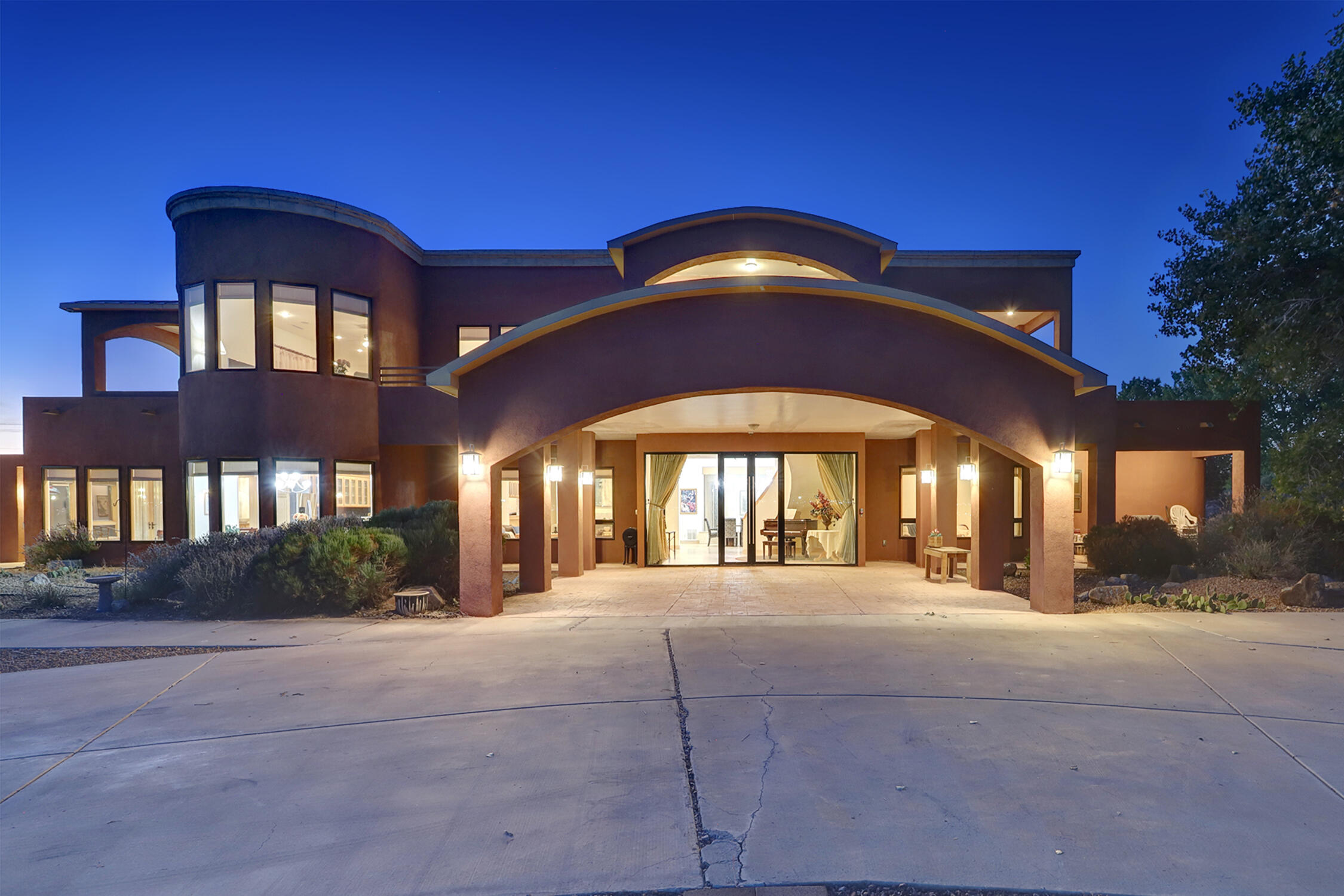 Photo 13 — 6301 COORS Boulevard NW