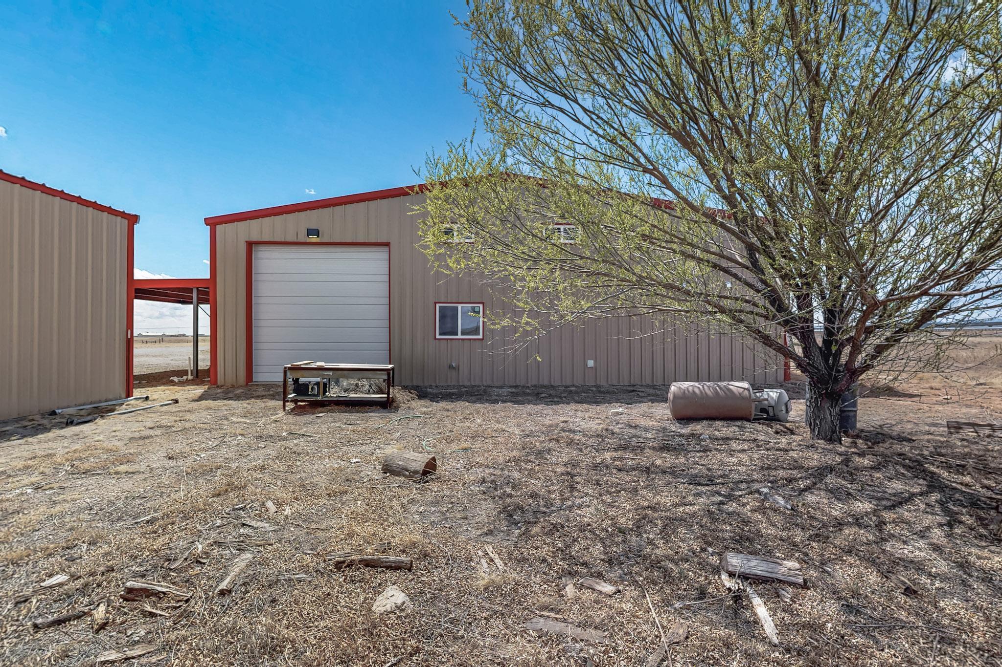 Photo 4 — 111 N CORVIN Court