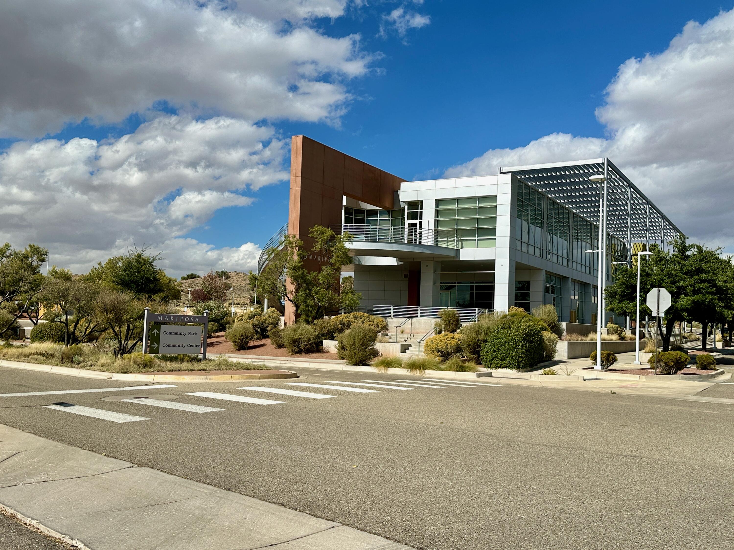 Photo 8 — 2313 DESERT MARIGOLD Road NE
