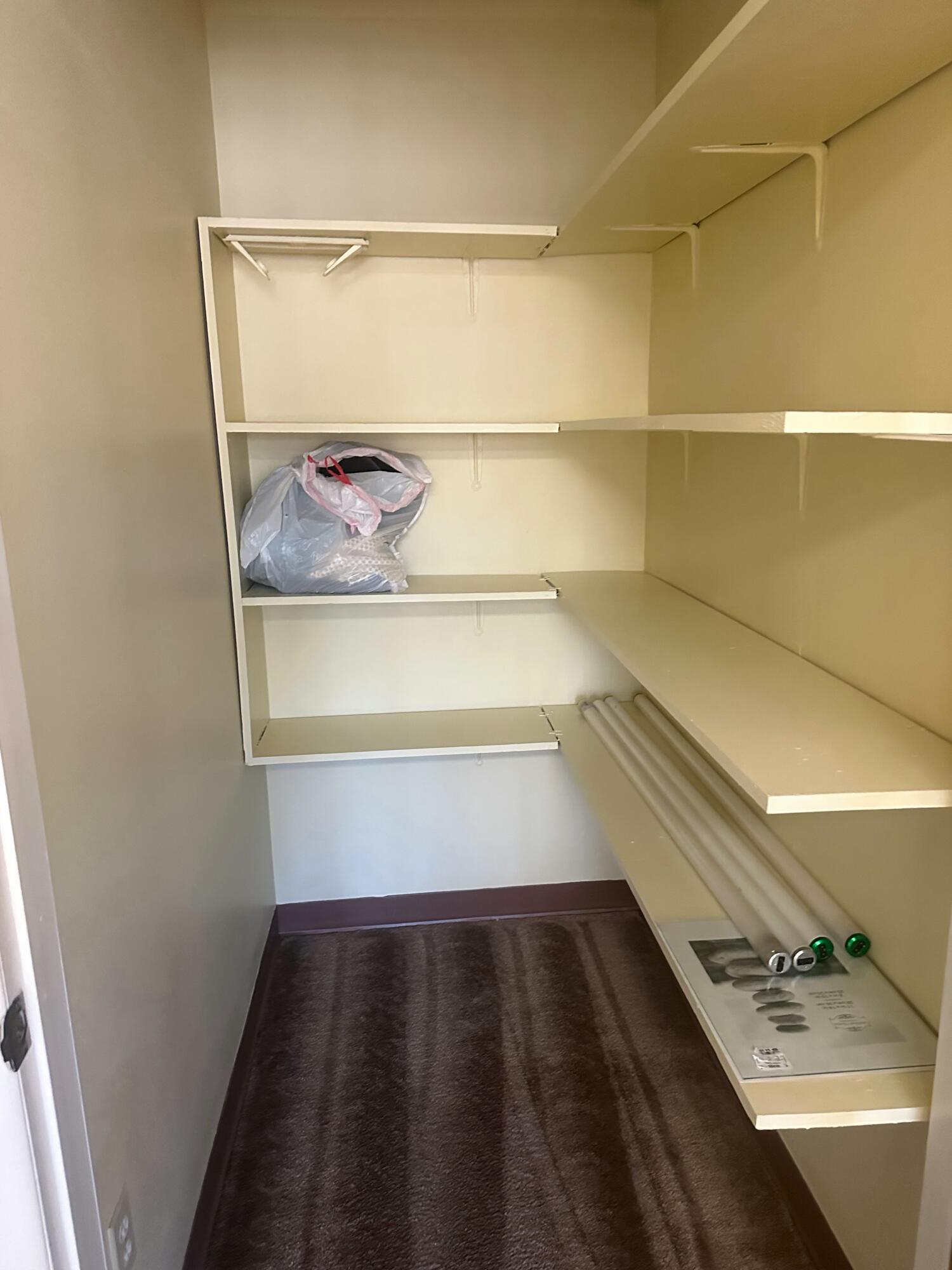 Photo 9 — 3007 LOUISIANA Boulevard NE