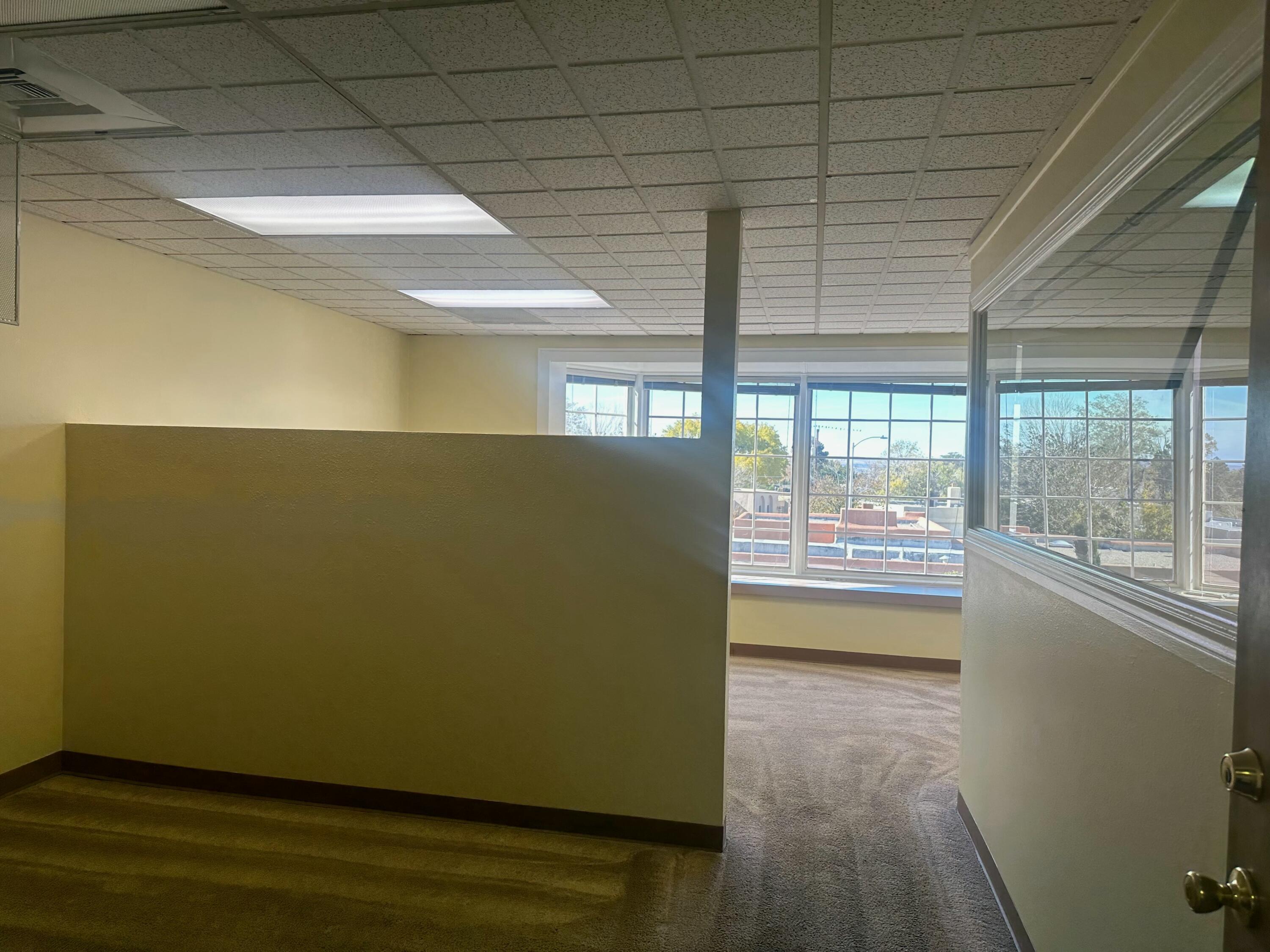 Photo 13 — 3007 LOUISIANA Boulevard NE