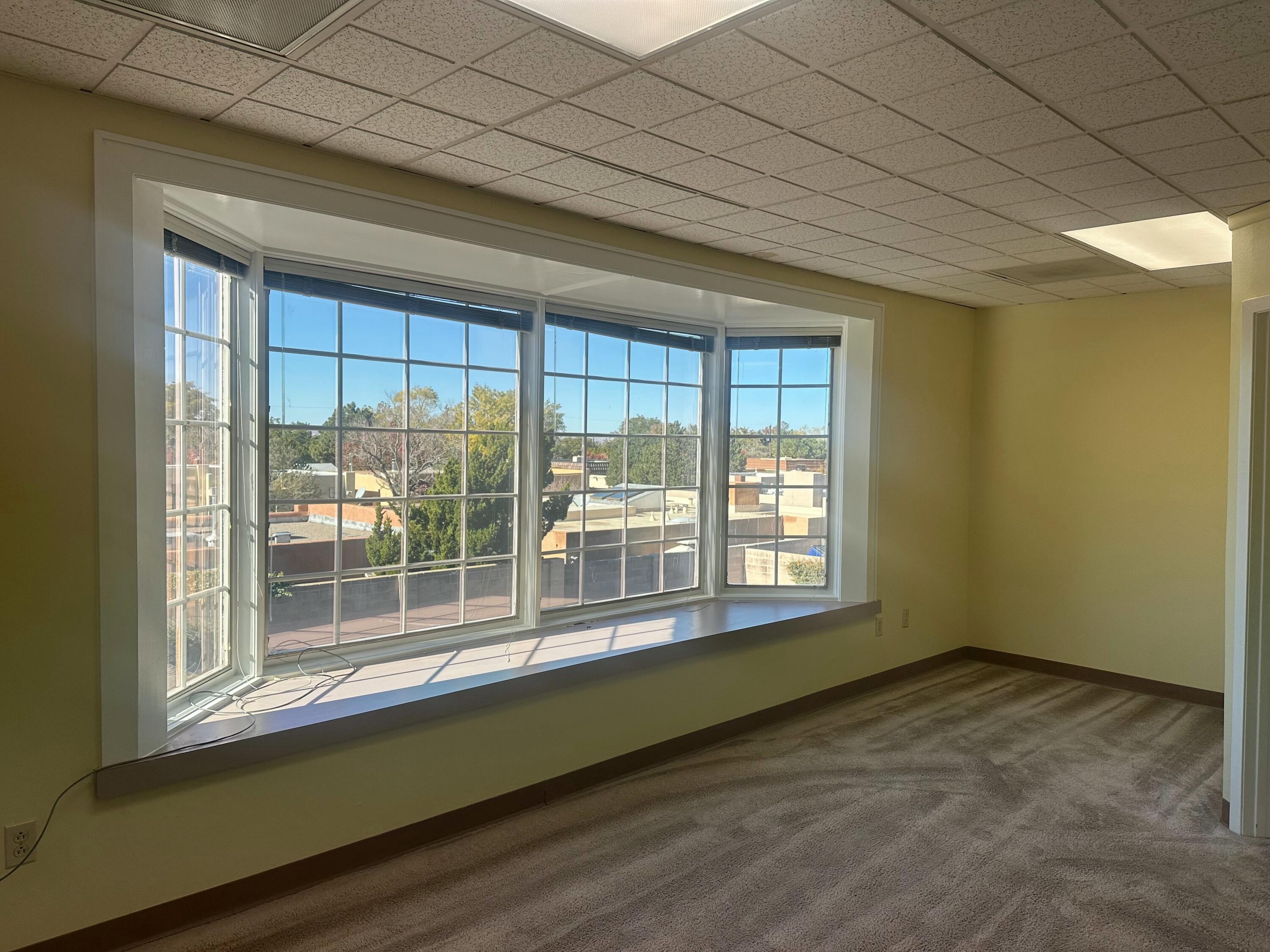 Photo 15 — 3007 LOUISIANA Boulevard NE