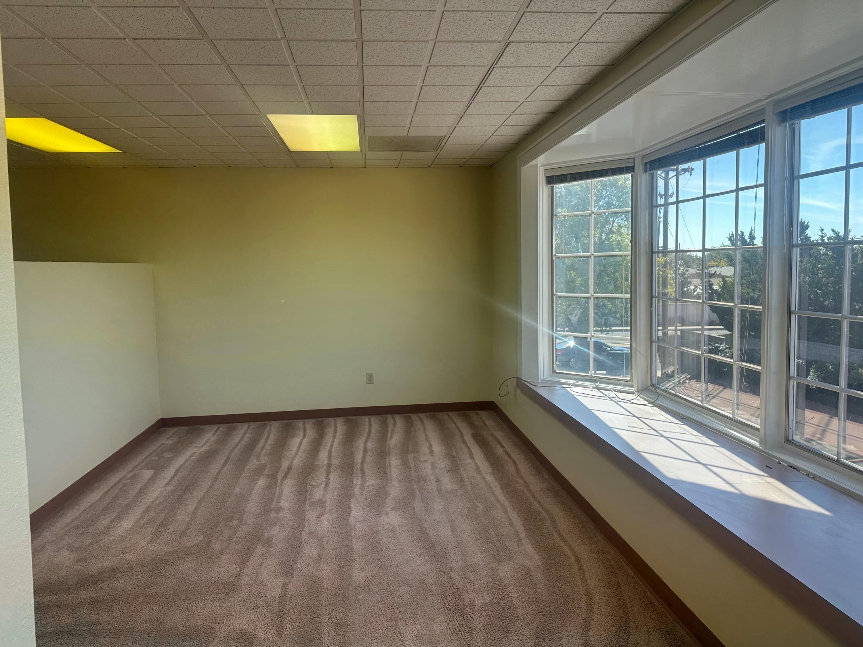 Photo 16 — 3007 LOUISIANA Boulevard NE