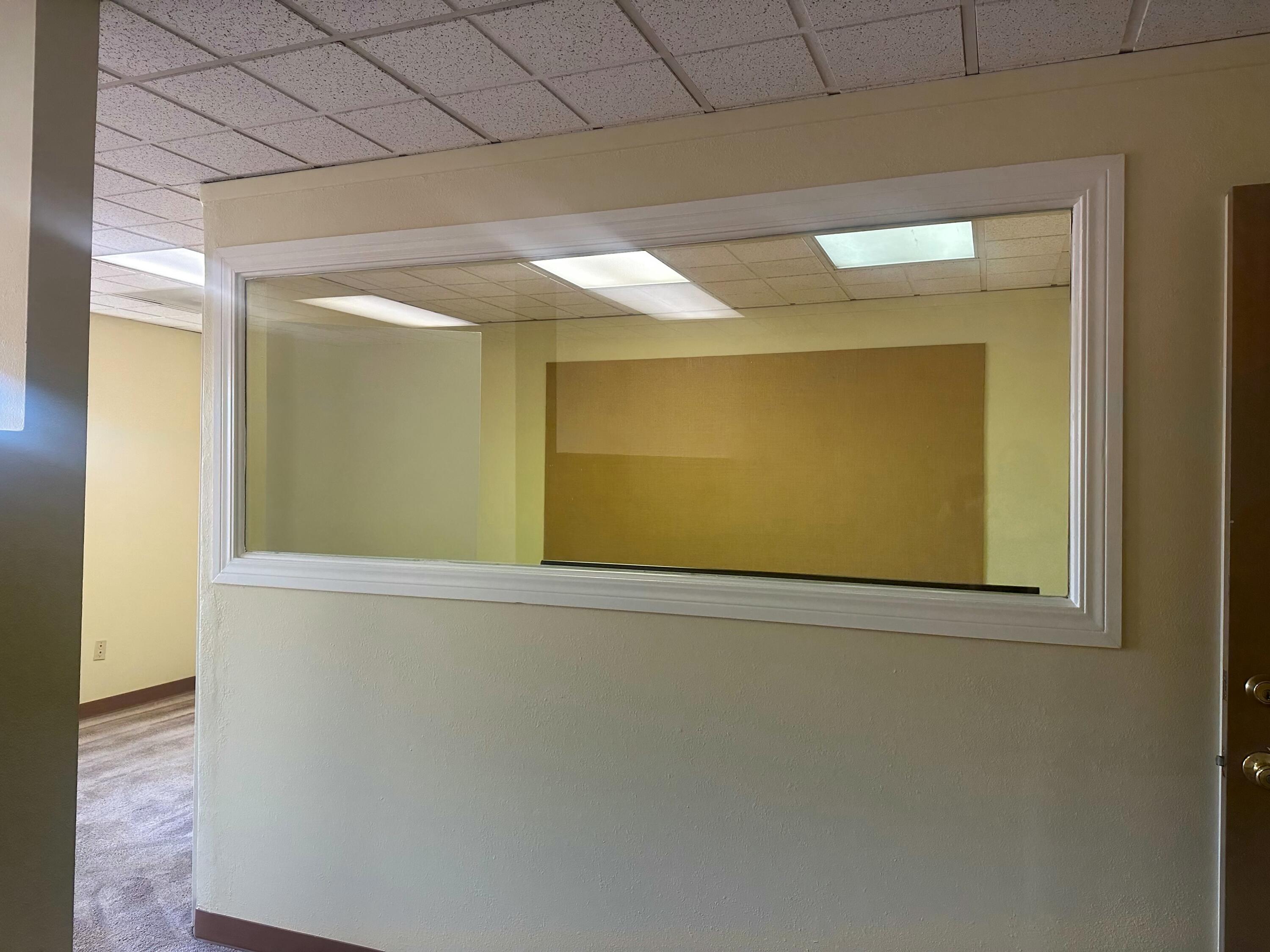 Photo 18 — 3007 LOUISIANA Boulevard NE