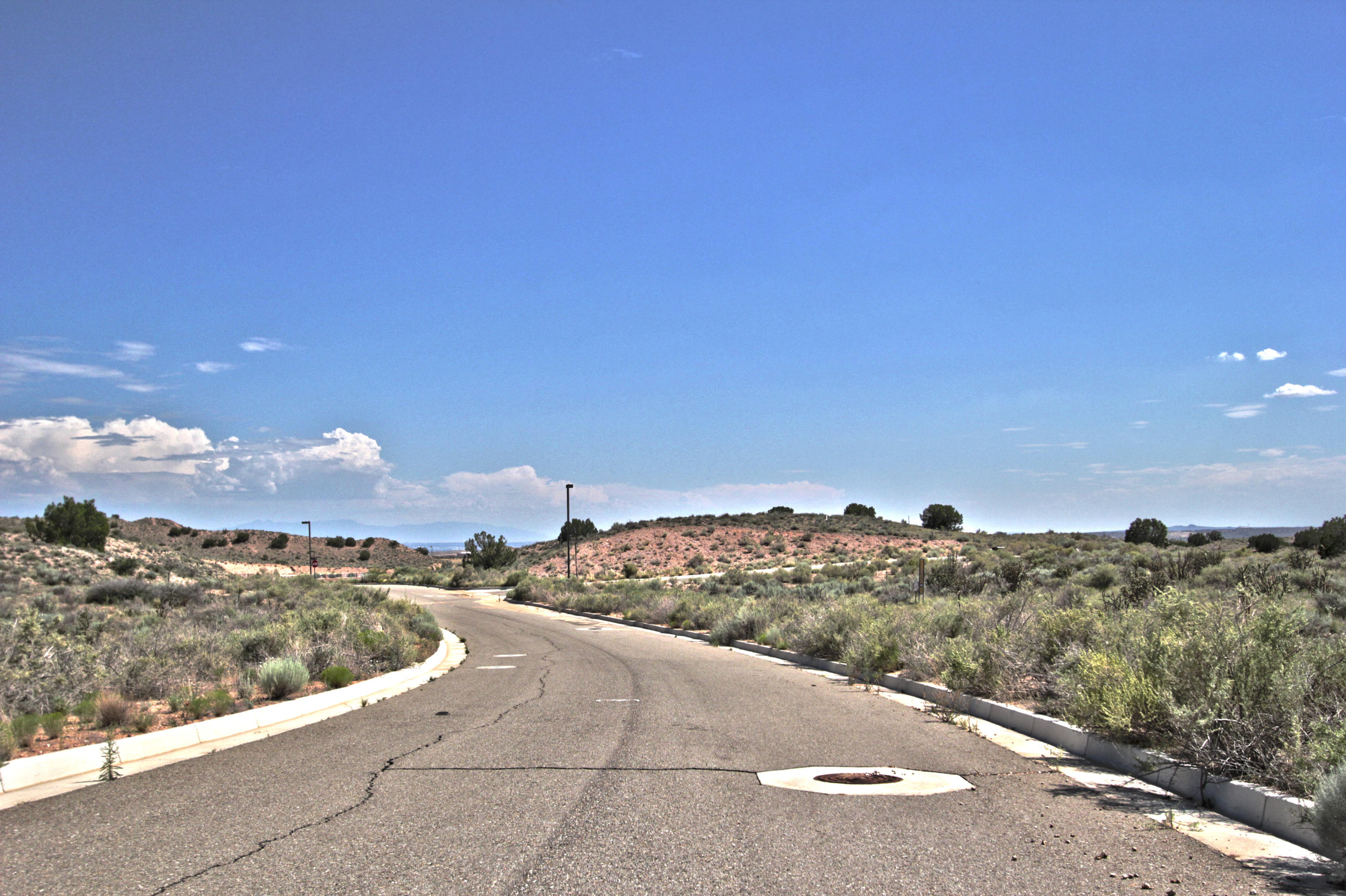 Photo 9 — 5725 Highland Meadows Drive NE