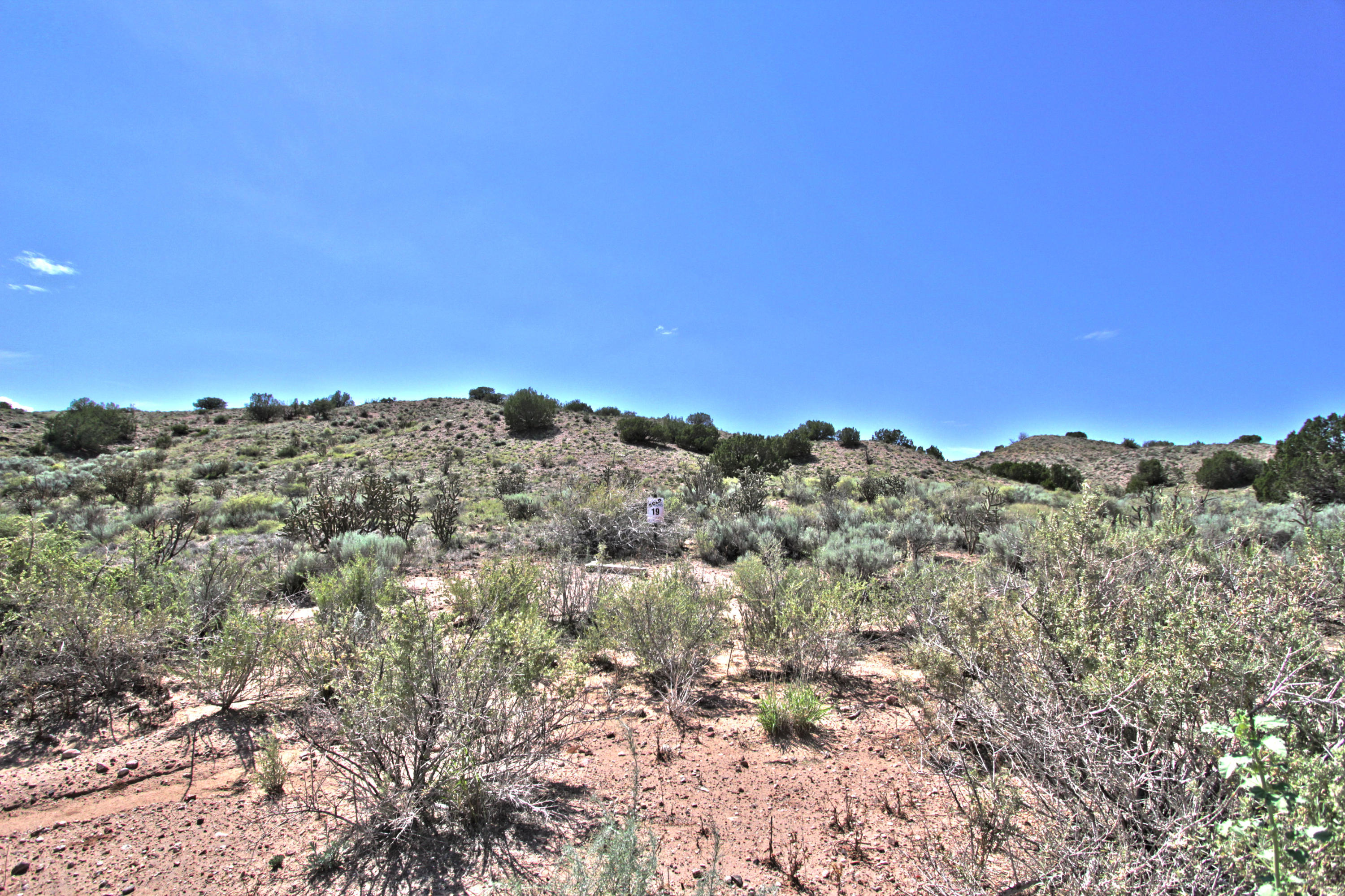 Photo 13 — 5725 Highland Meadows Drive NE