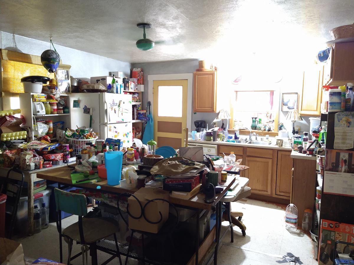 Photo 9 — 204 S LIMIT Avenue