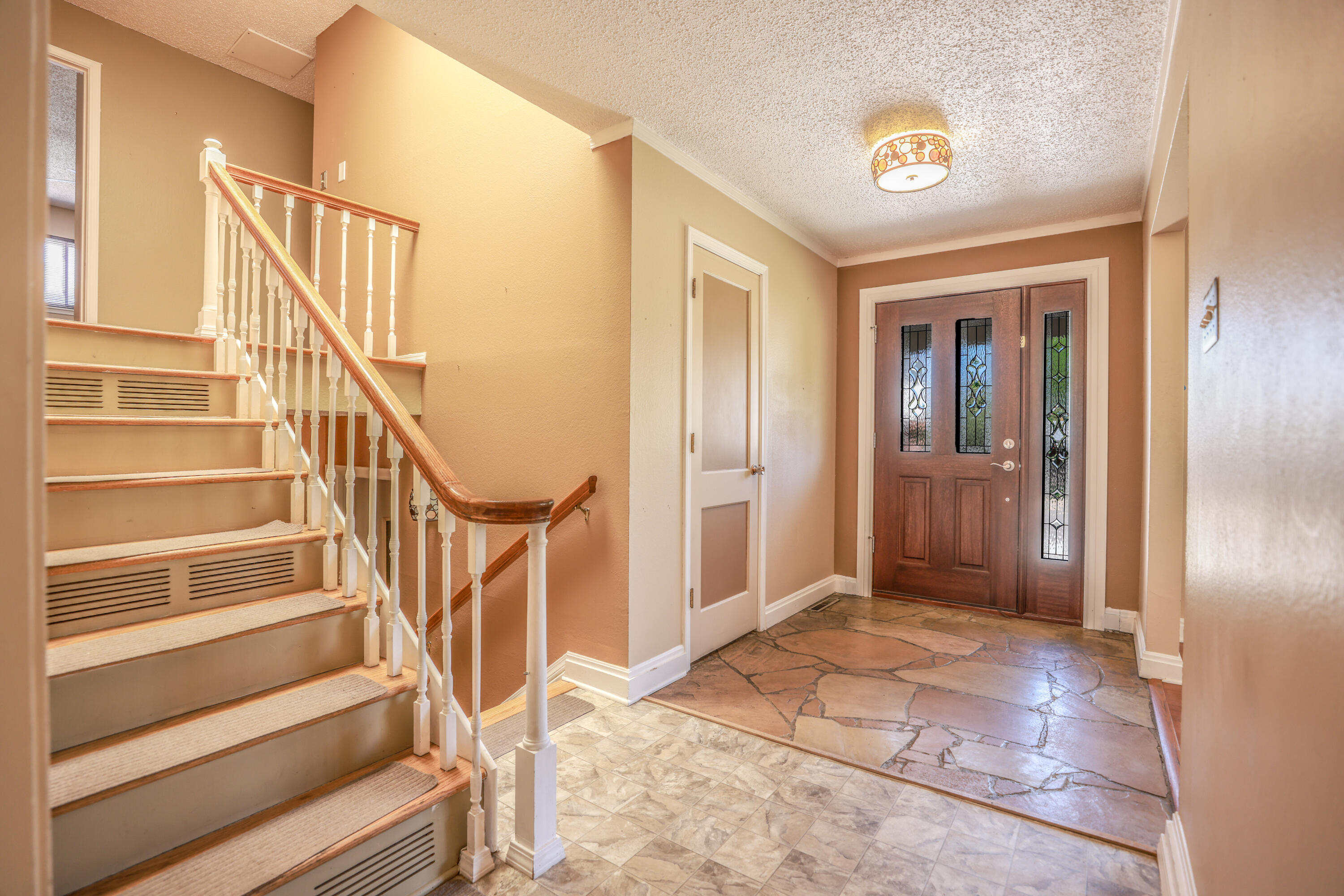 7908 SIERRA AZUL Avenue NE, Albuquerque, NM 87110