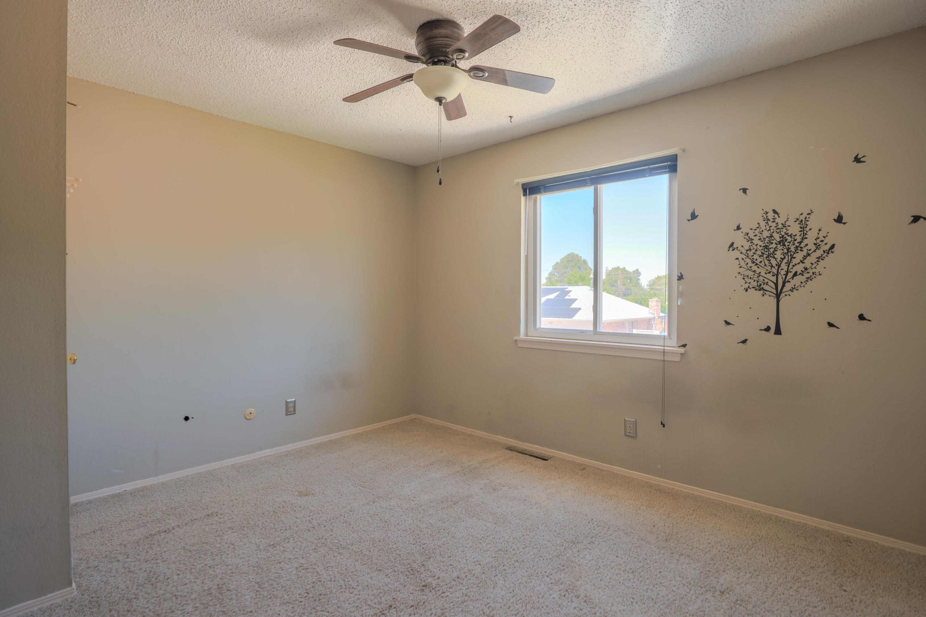 Photo 12 — 7908 SIERRA AZUL Avenue NE