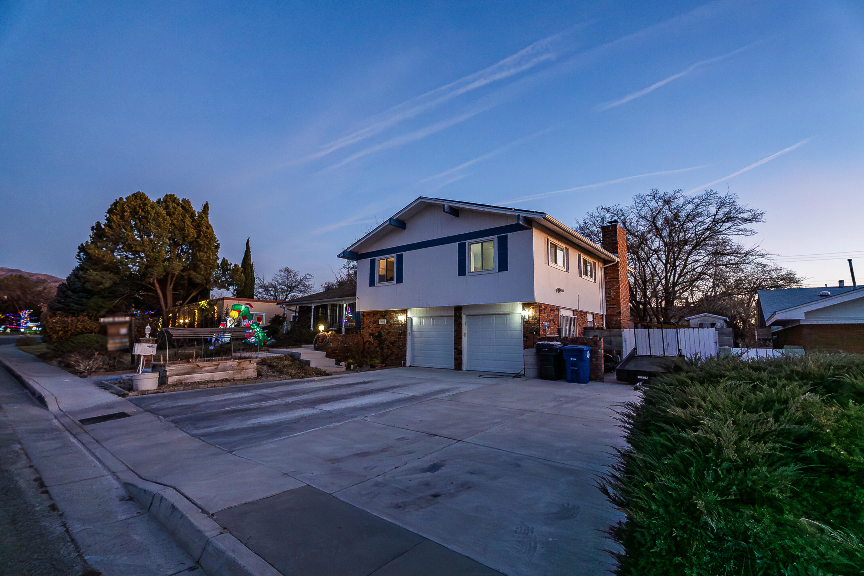 Photo 4 — 7908 SIERRA AZUL Avenue NE