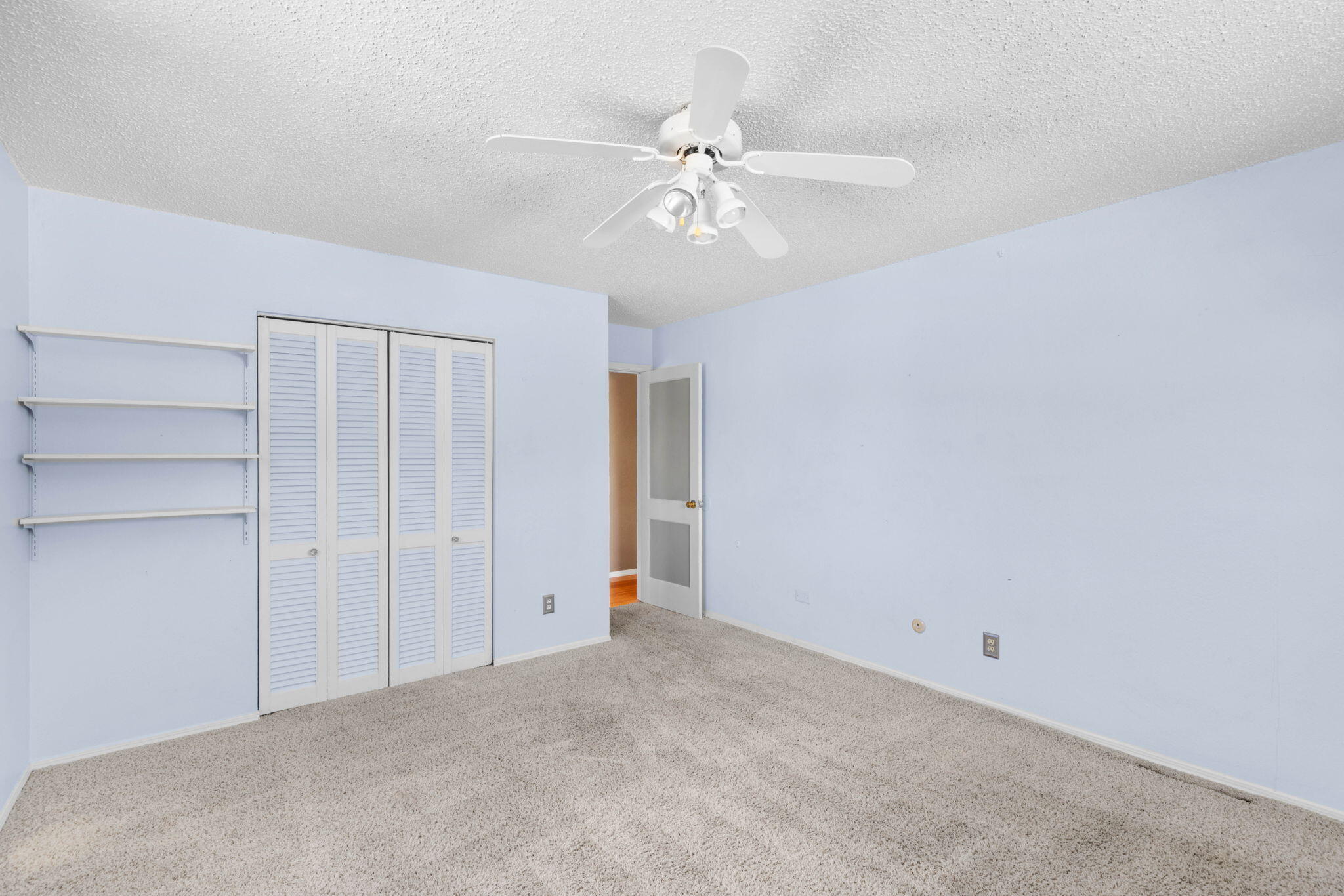 Photo 16 — 7908 SIERRA AZUL Avenue NE