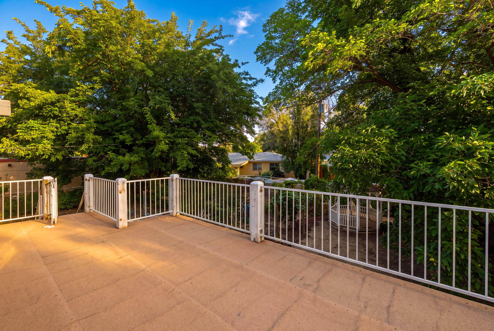 Photo 9 — 7908 SIERRA AZUL Avenue NE