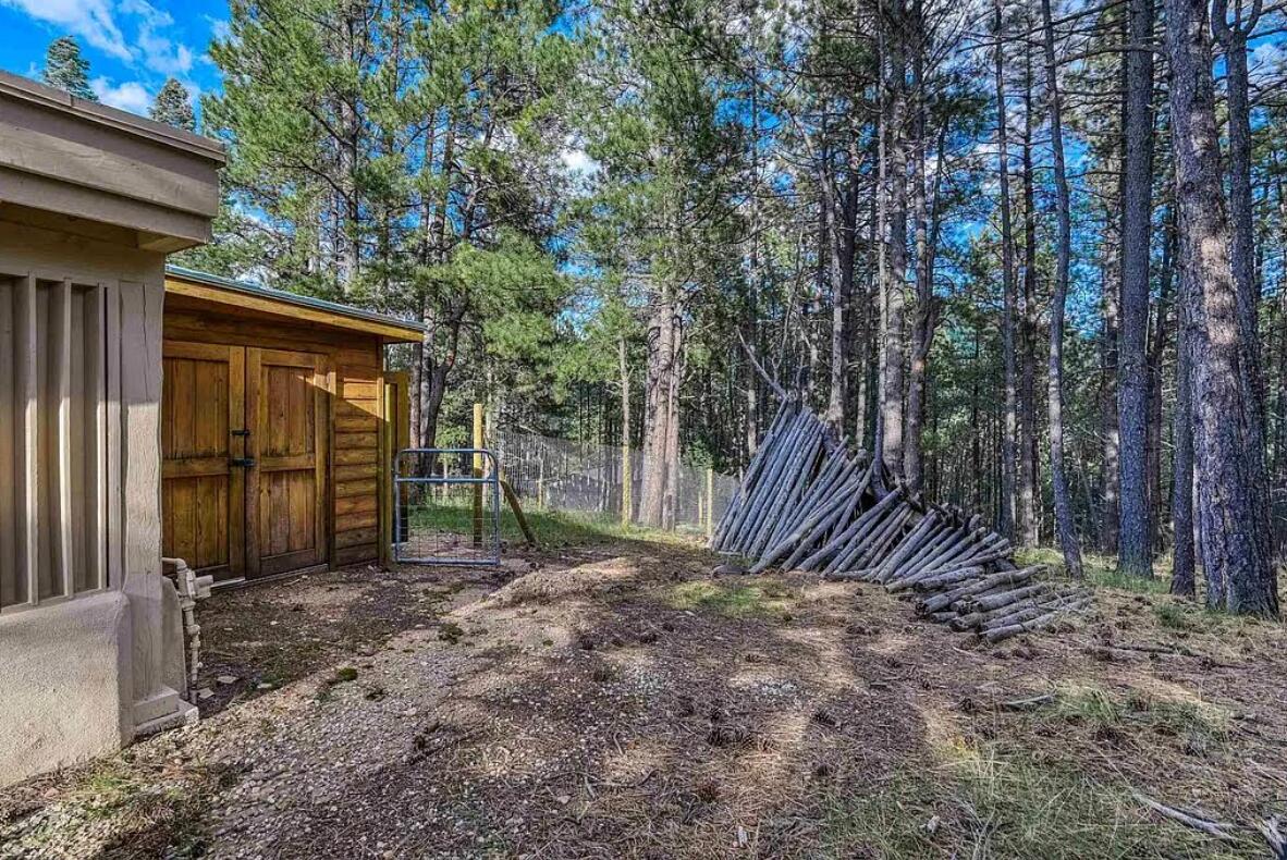 Photo 5 — 18 Meadow Brook Terrace