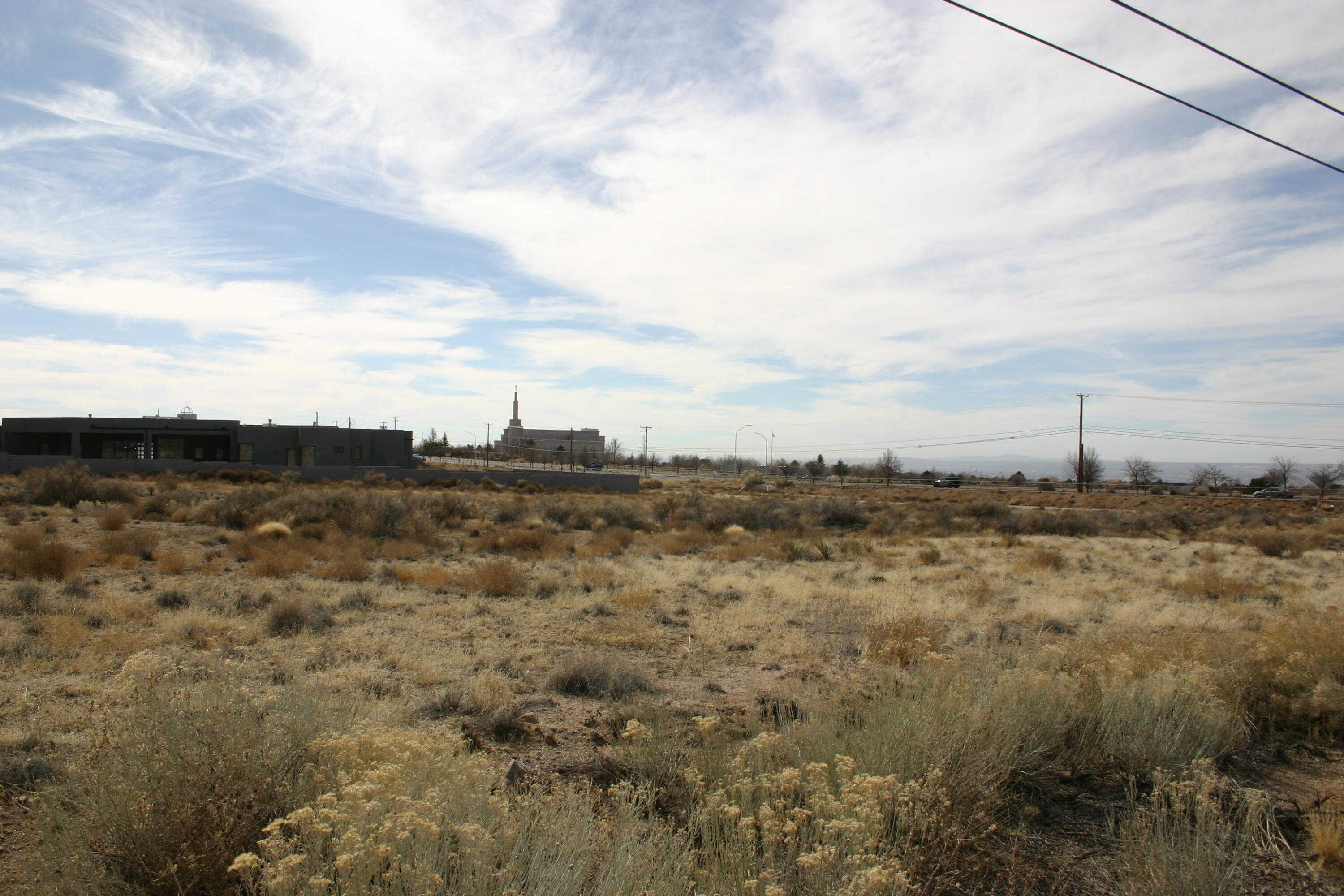 Photo 6 — 10510 San Bernardino Avenue NE