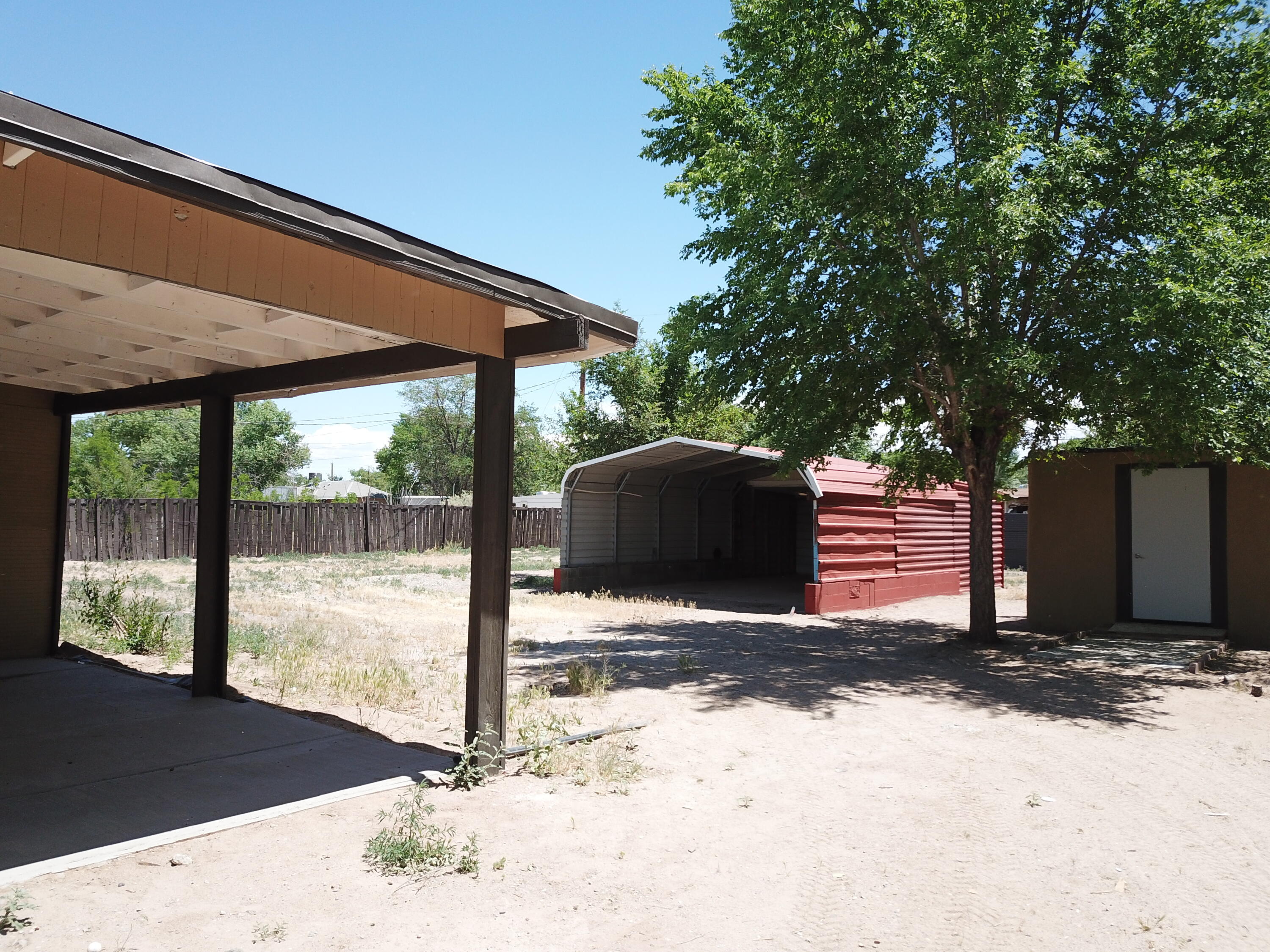 Photo 2 — 4916 Moore Circle