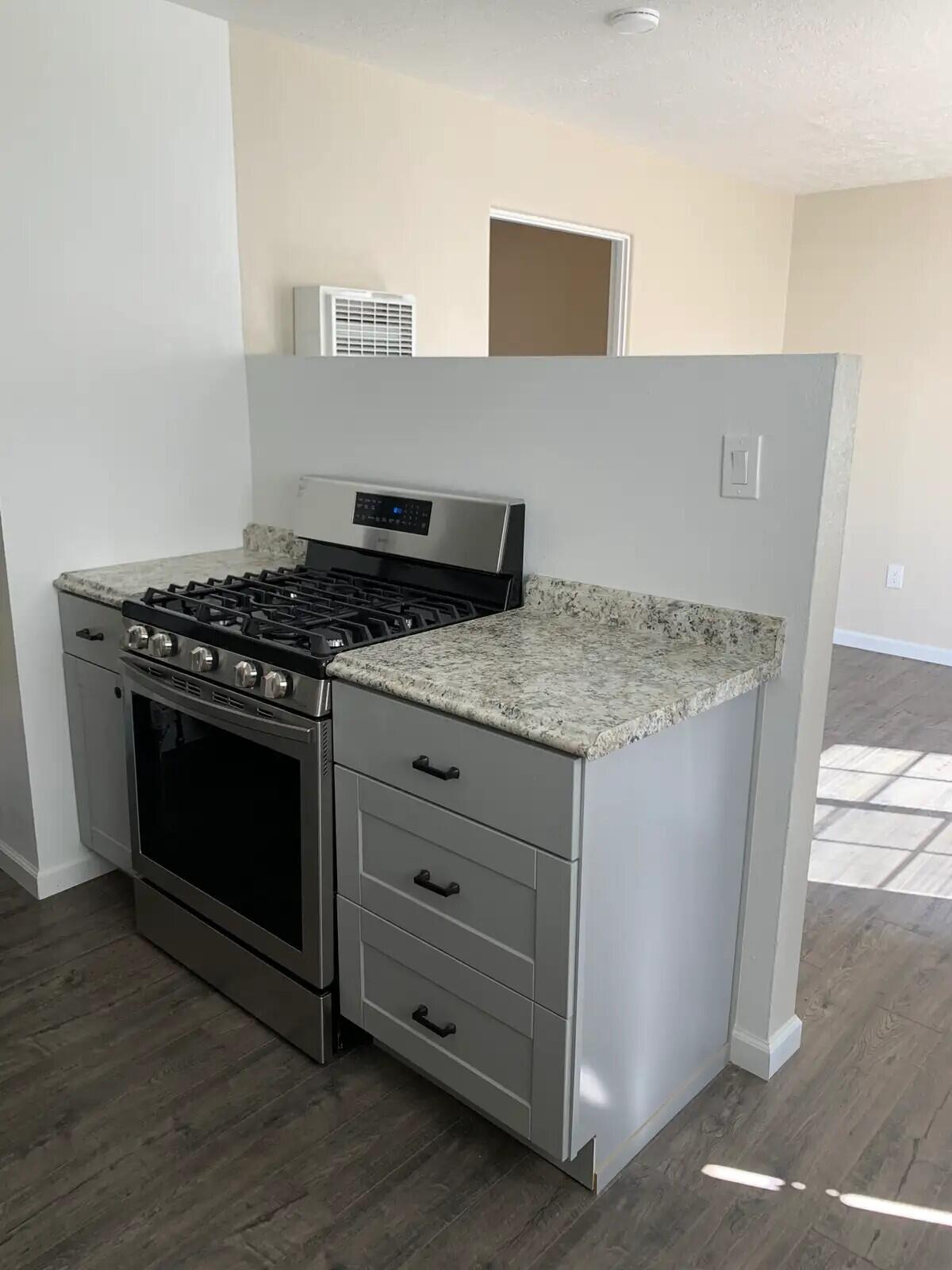 Photo 11 — 612 N 3rd Street