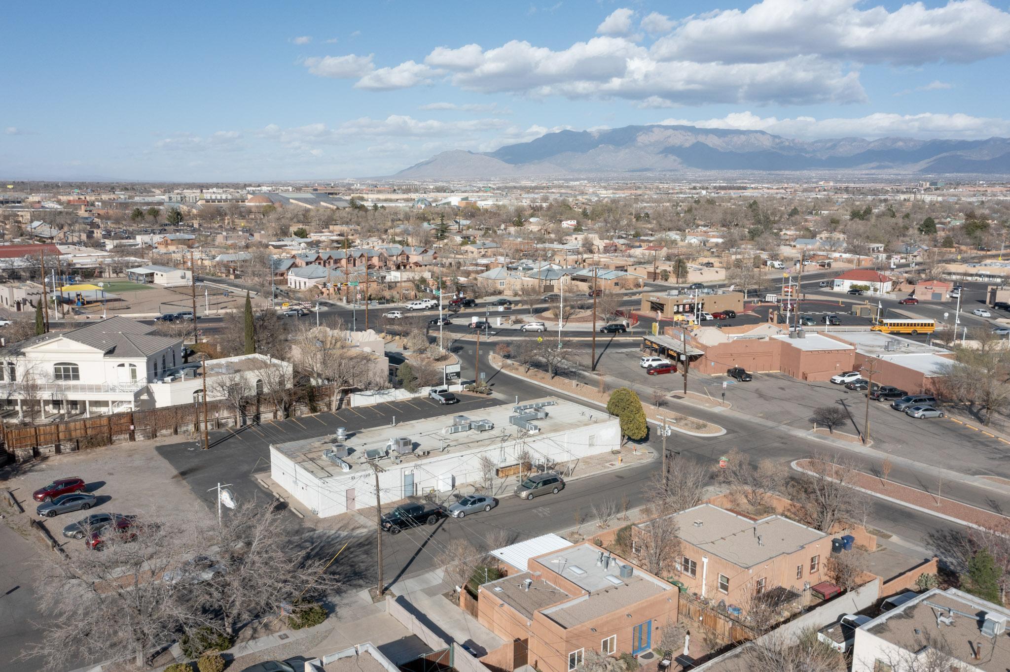 Photo 9 — 119 San Pasquale Avenue SW