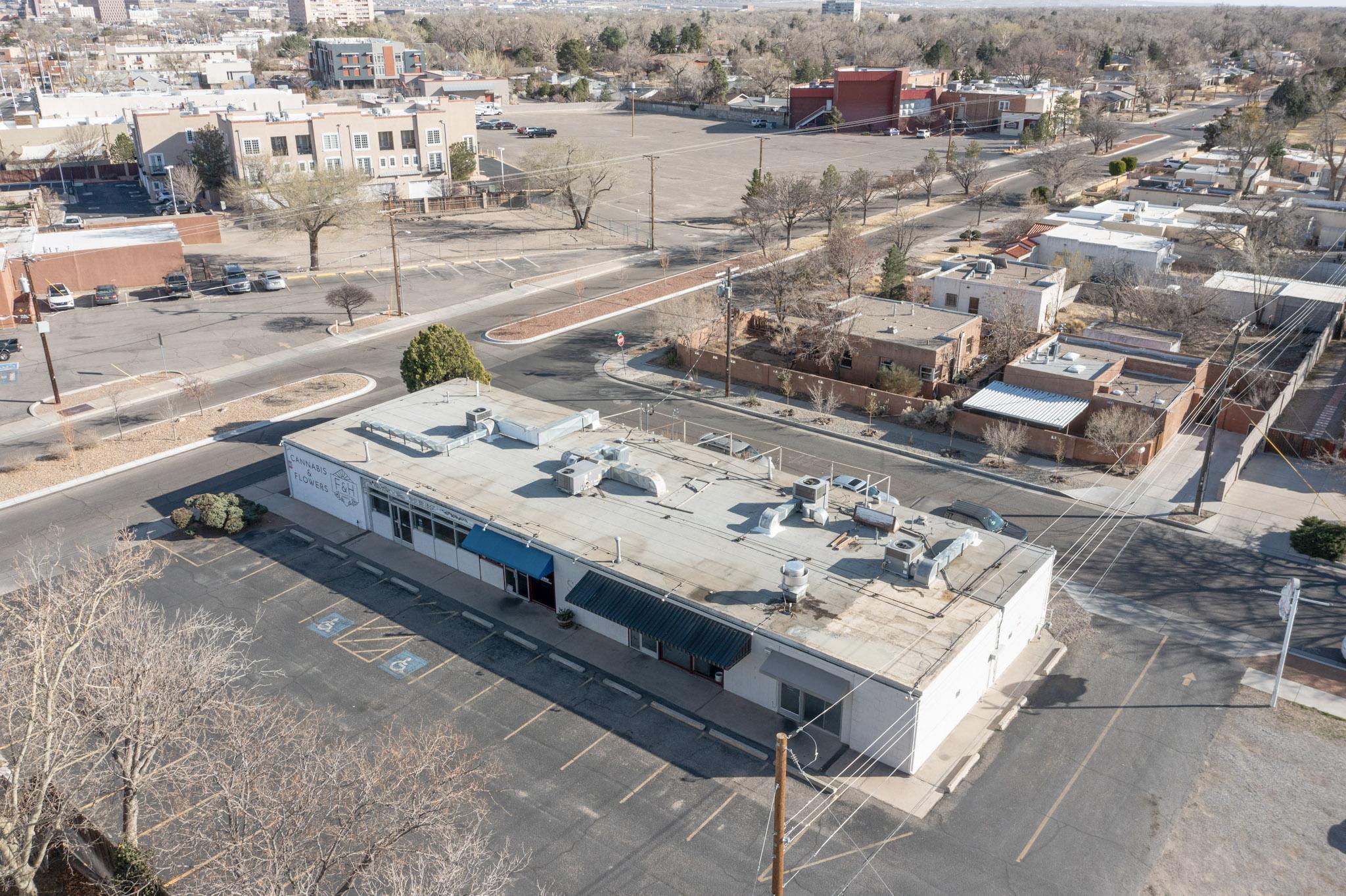 Photo 3 — 119 San Pasquale Avenue SW