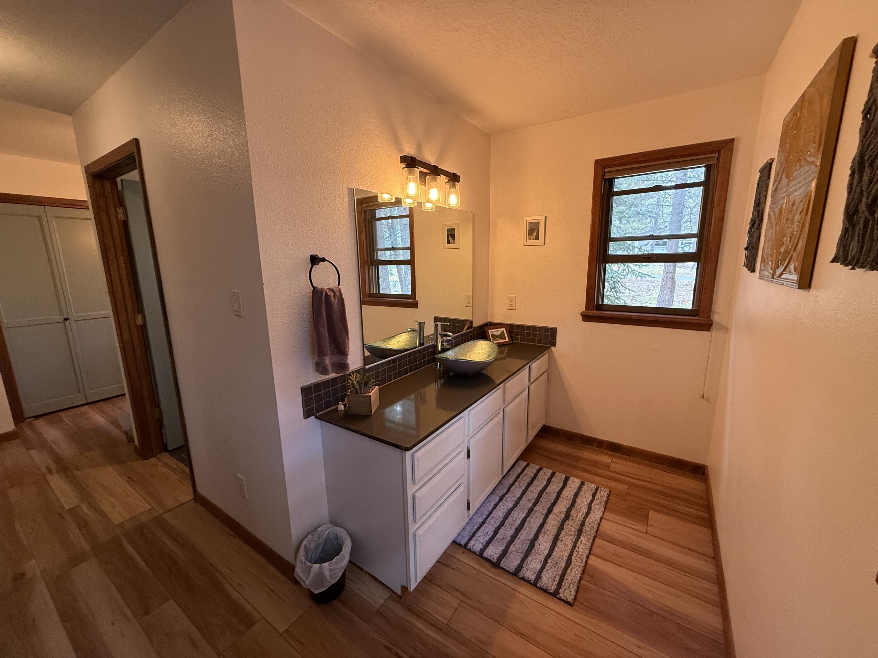 Photo 7 — 10 Woodland Drive