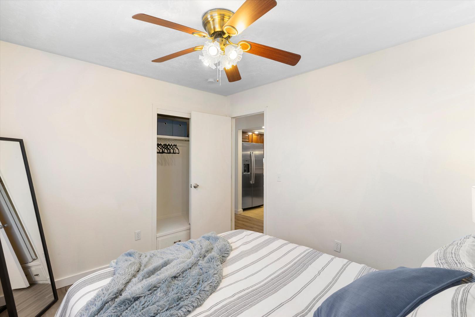 Photo 12 — 10217 Santa Paula Avenue NE