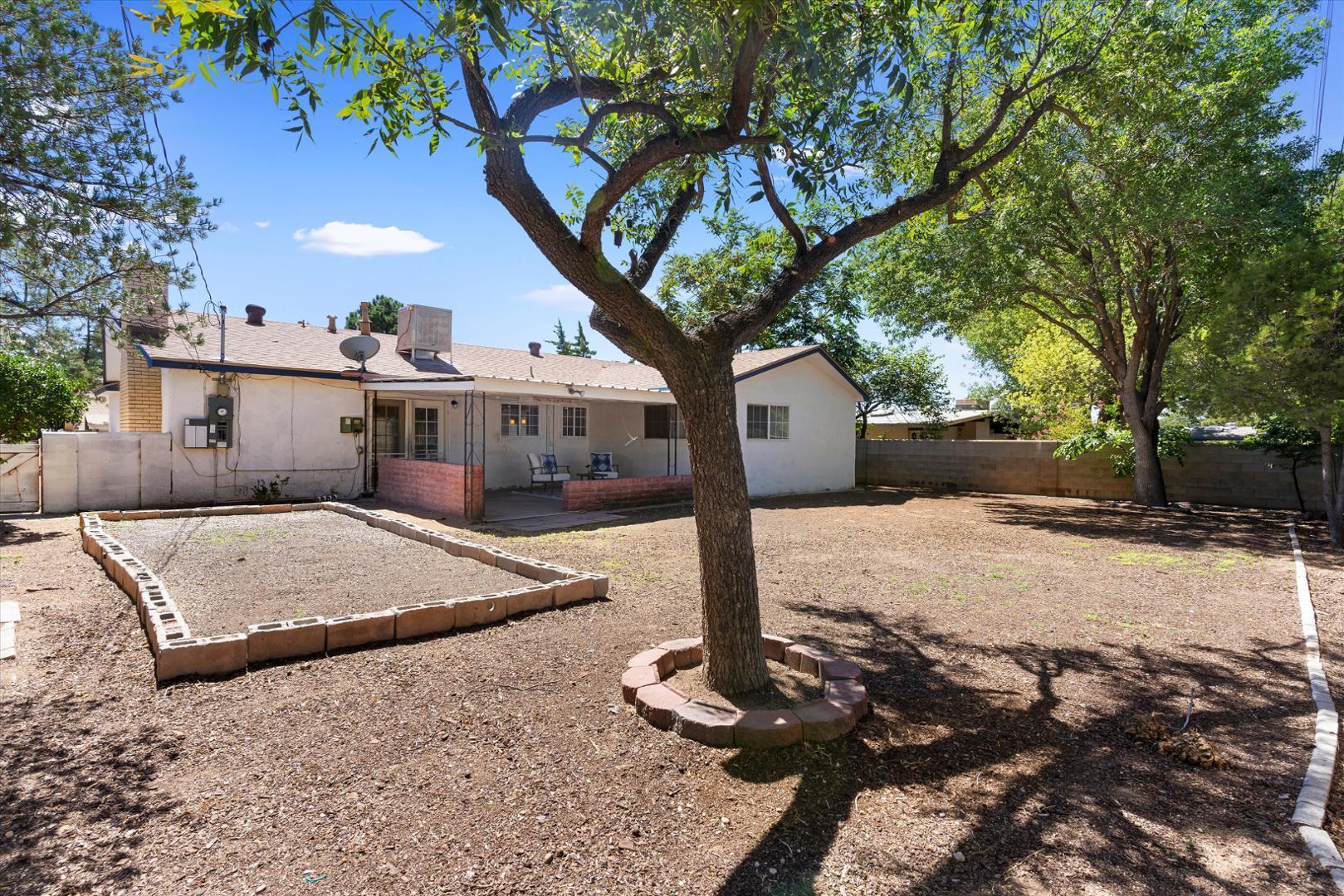 Photo 6 — 10217 Santa Paula Avenue NE