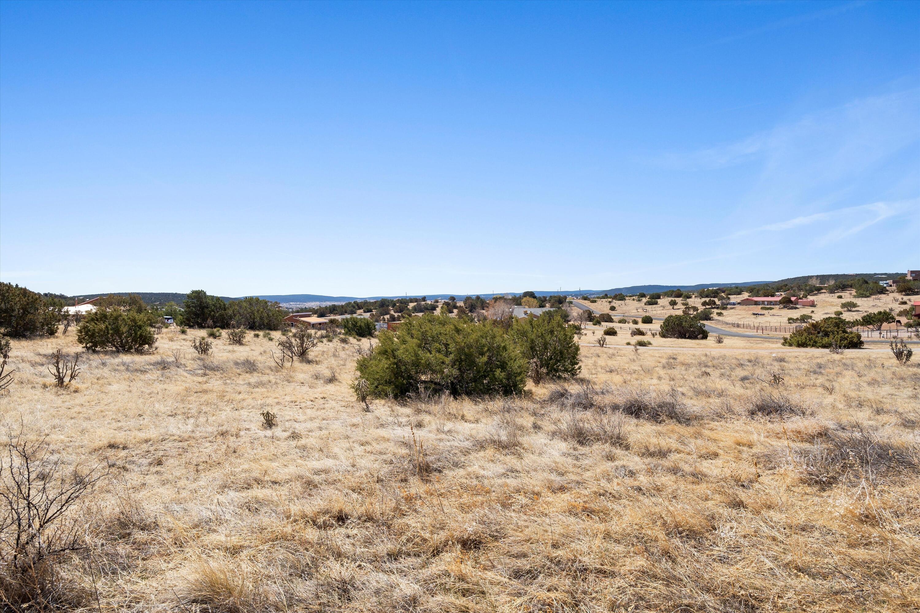 Photo 5 — 30 CRESTVIEW Road