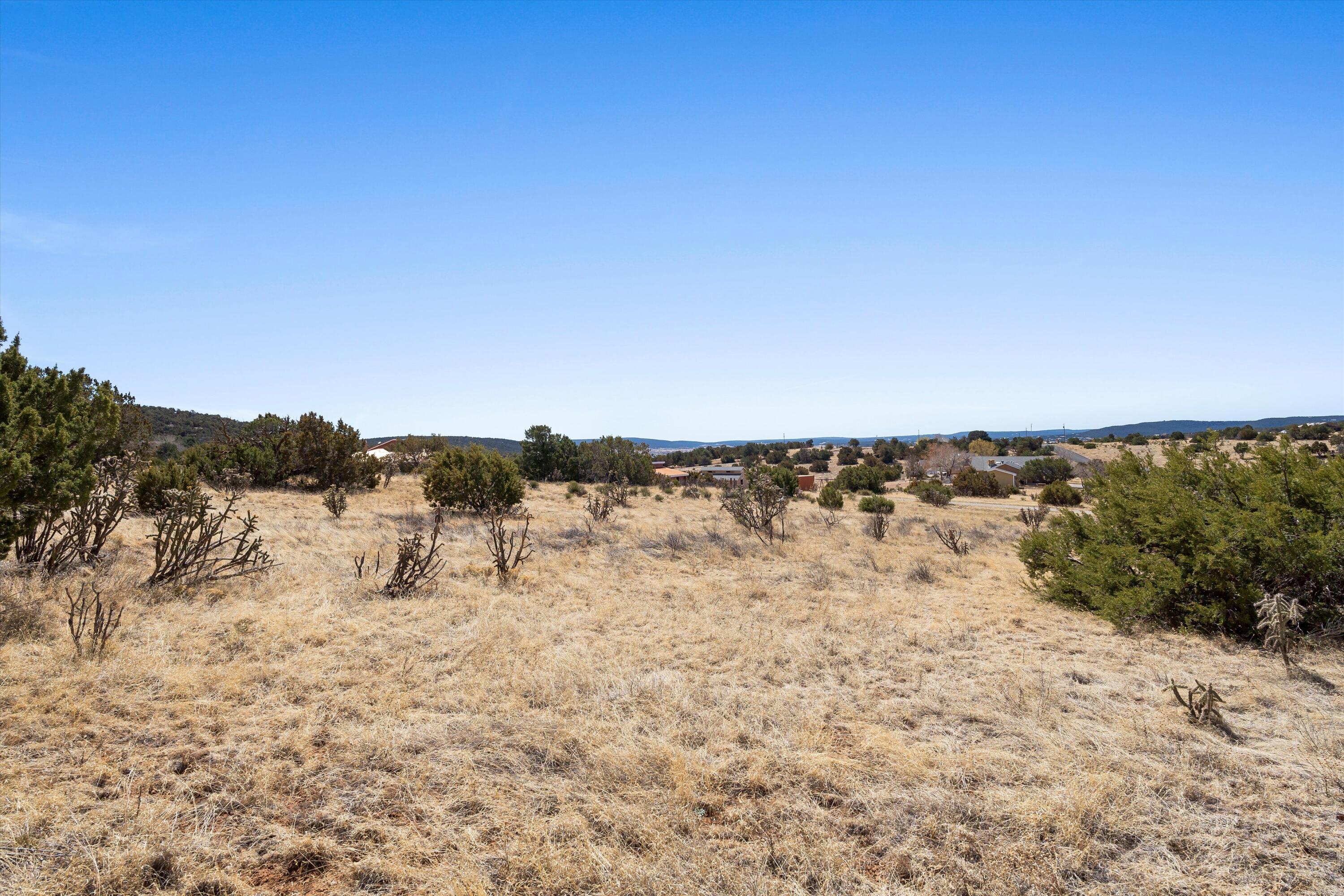 Photo 3 — 30 CRESTVIEW Road