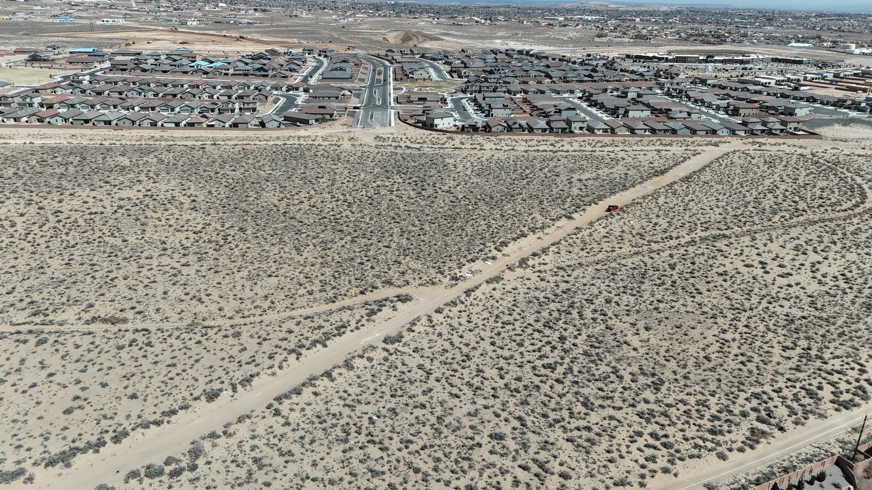Photo 5 — 739 Viga Loop SE