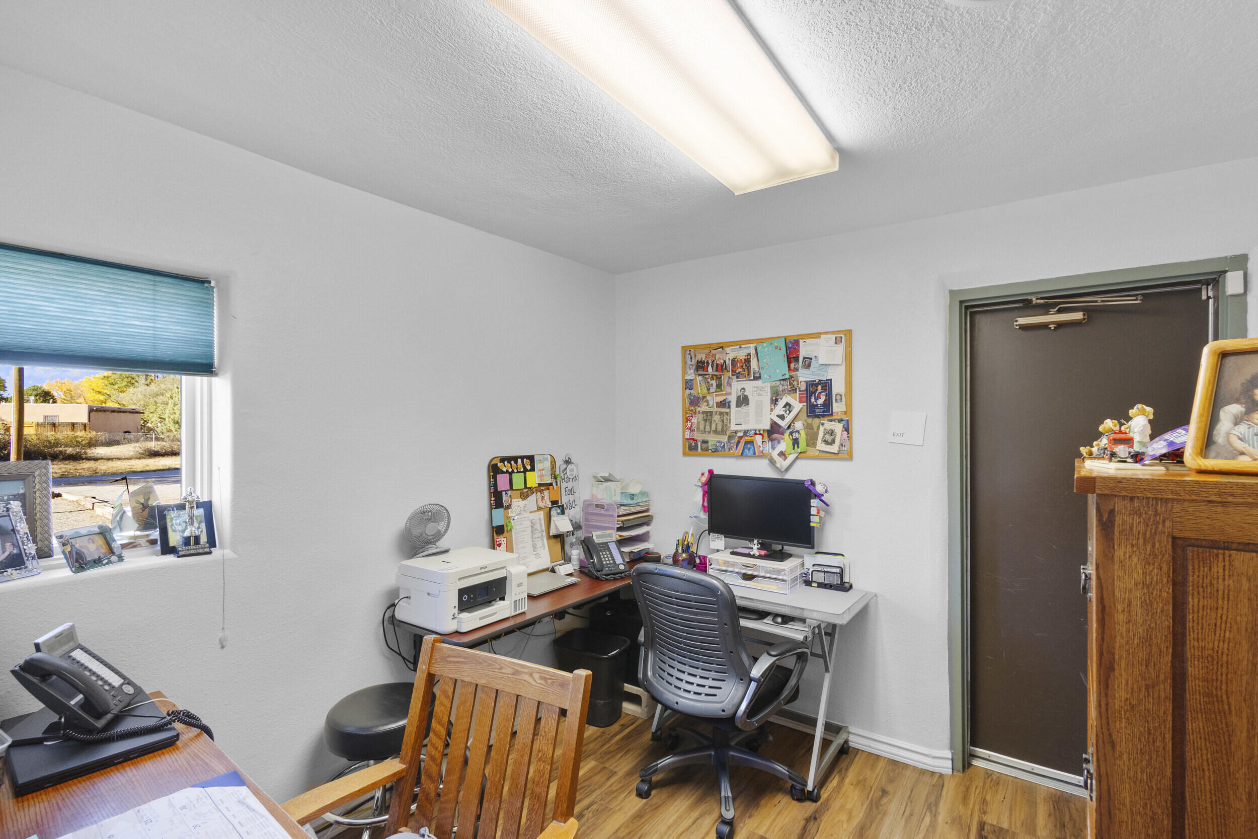 Photo 2 — 127 Sandoval Road SW
