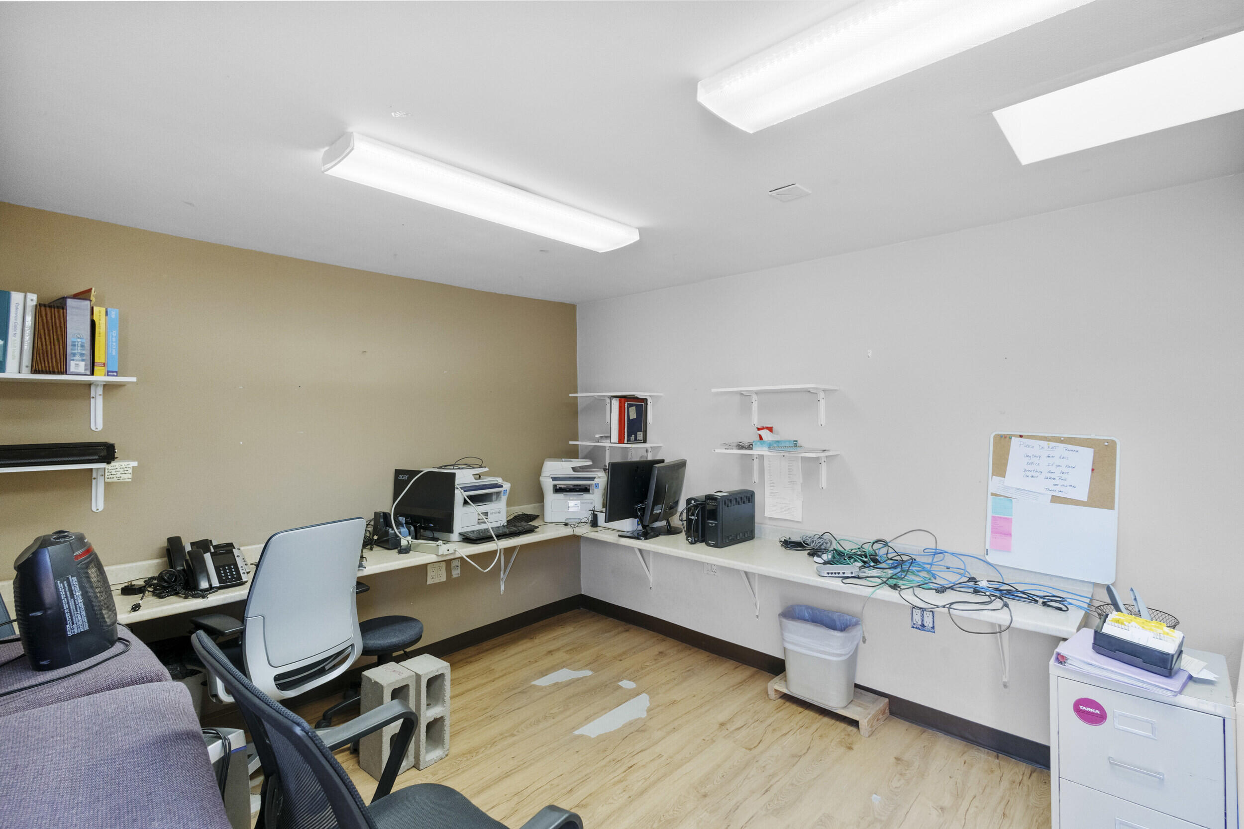 Photo 4 — 127 Sandoval Road SW