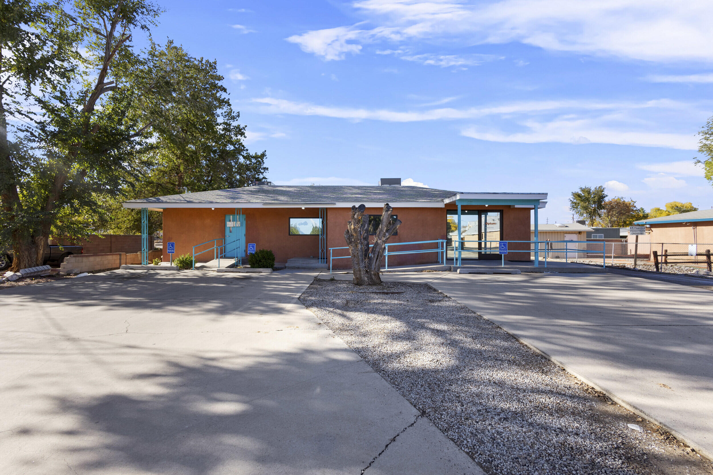 Photo 12 — 127 Sandoval Road SW