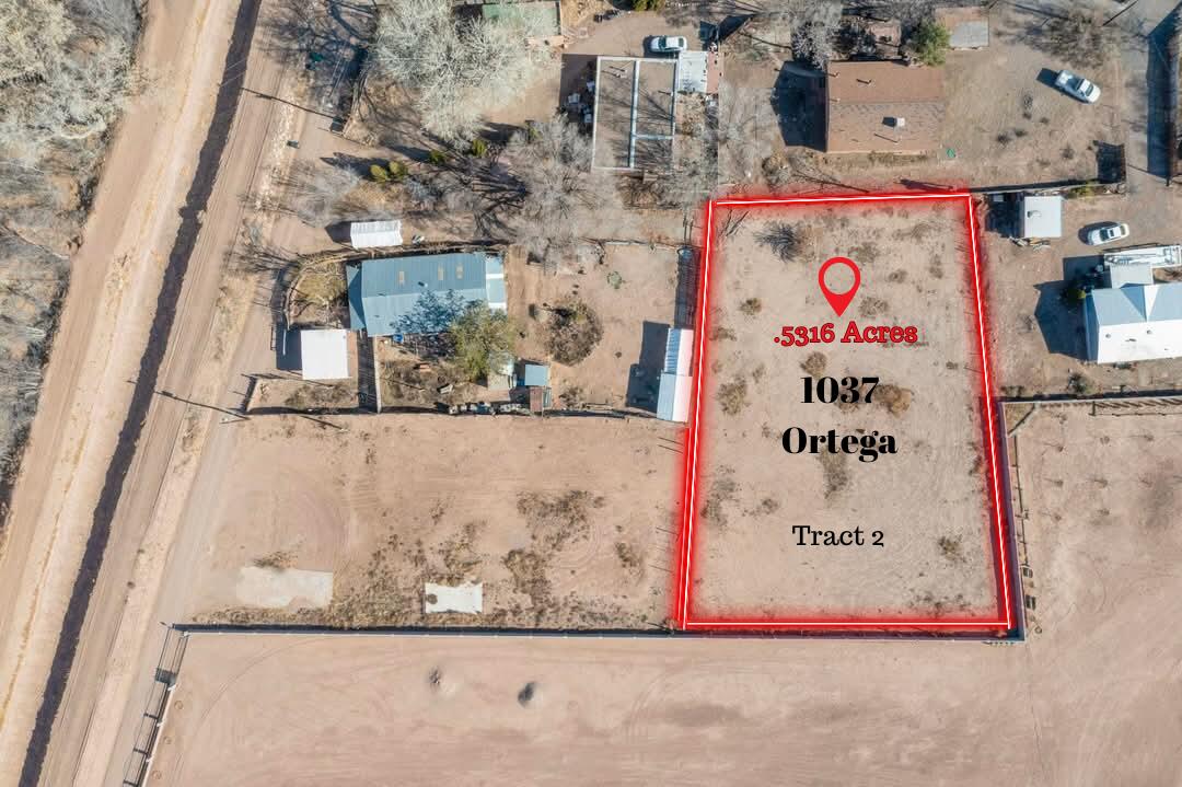 Photo 2 — 1037 Ortega Road NW