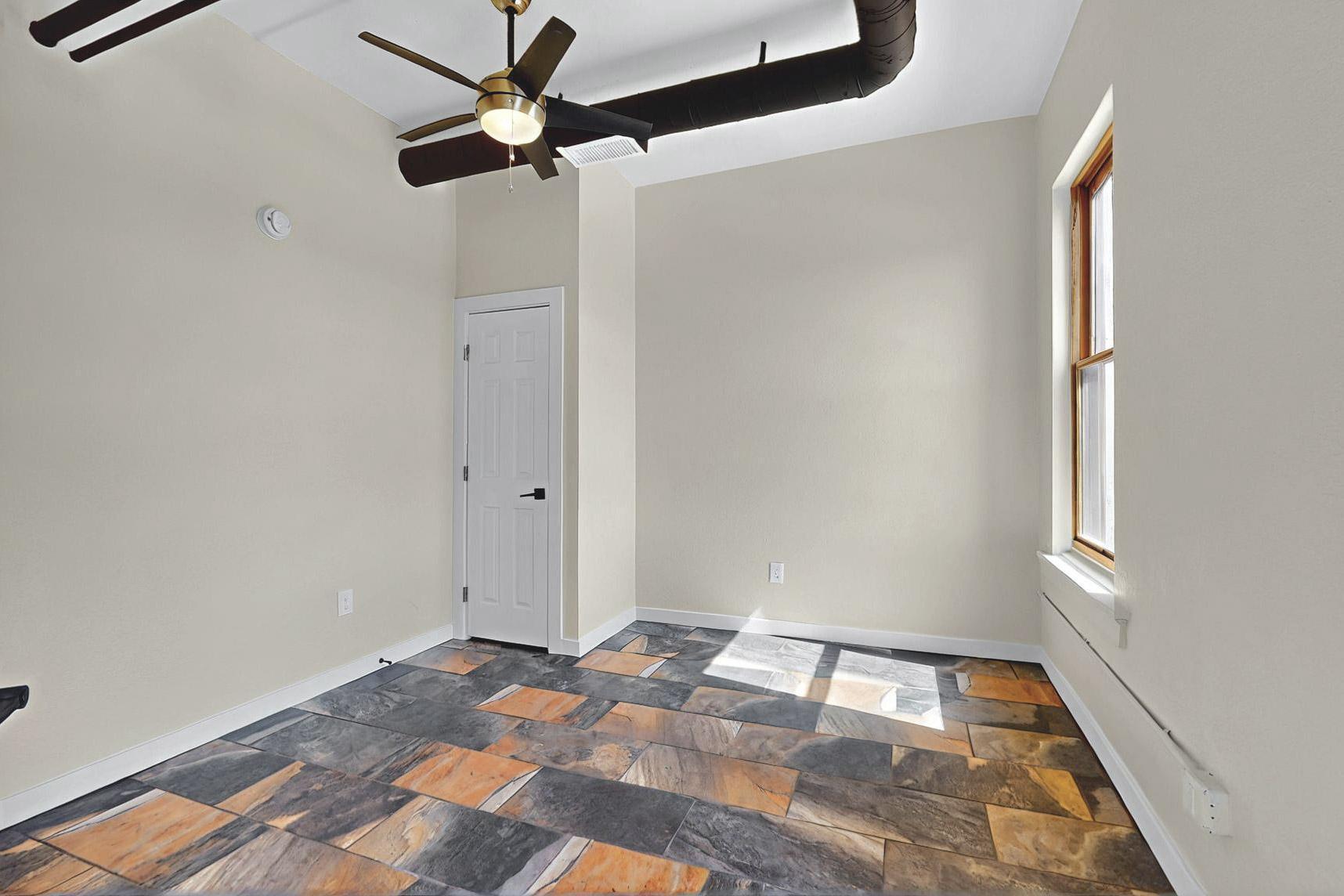 Photo 11 — 219 CENTRAL Avenue NW 308