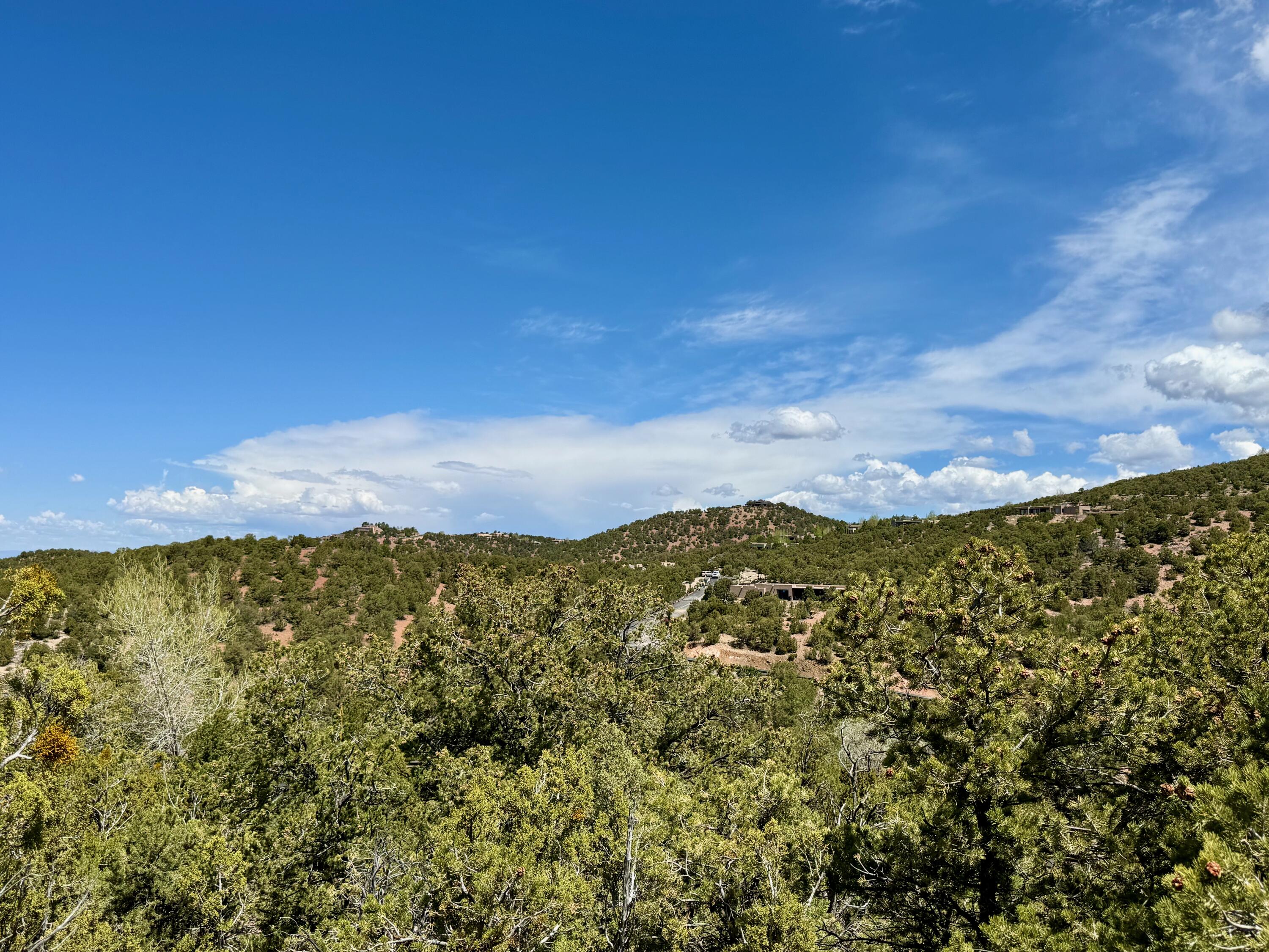 Photo 7 — 1025 S Summit